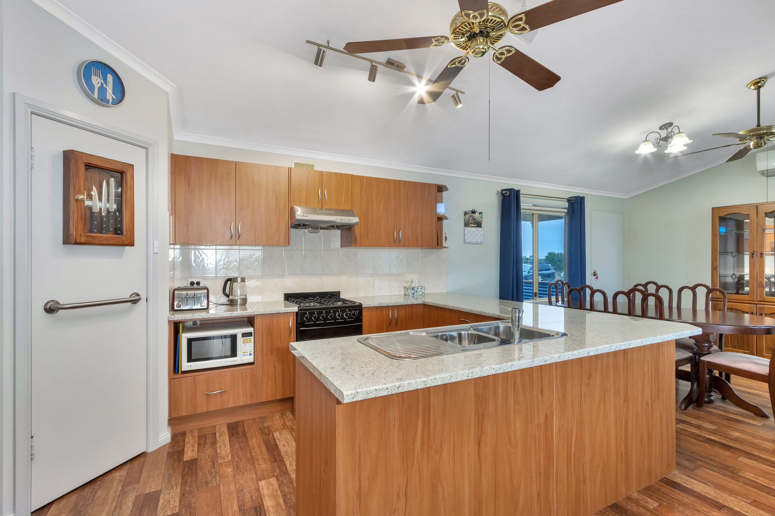 16 Petrel Crescent, Thompson Beach SA 5501, Thompson Beach - Thumbnail 7