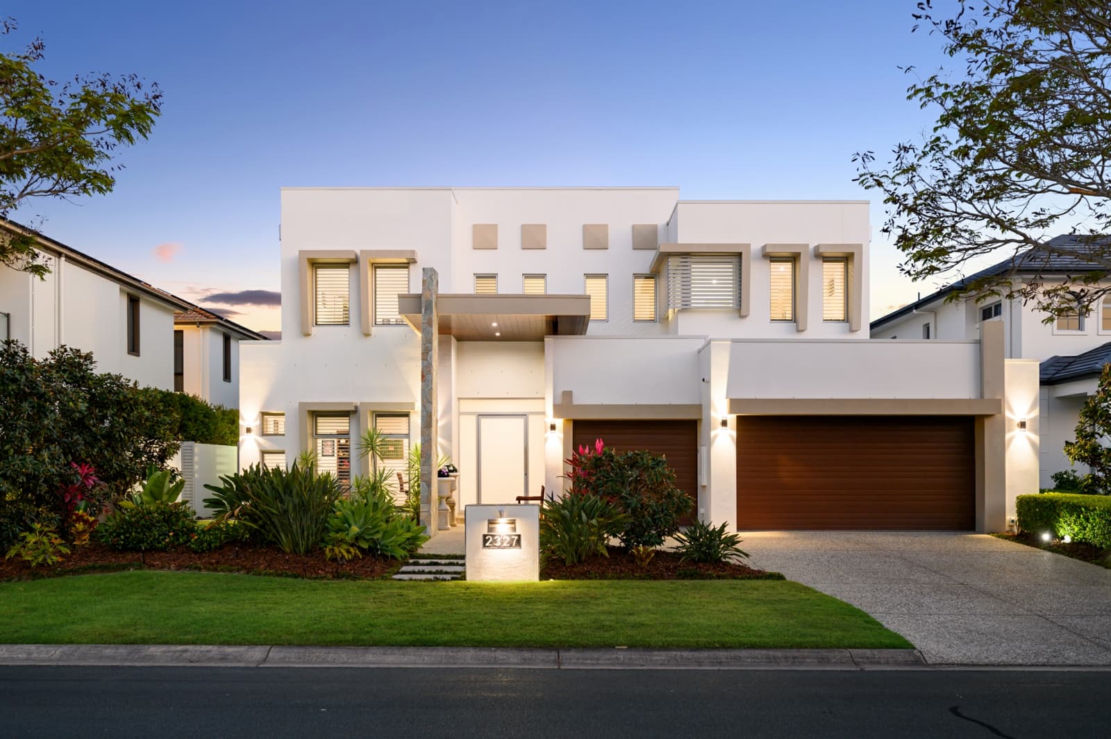 2327 Cressbrook Drive,Hope Island, Hope Island - Thumbnail 4