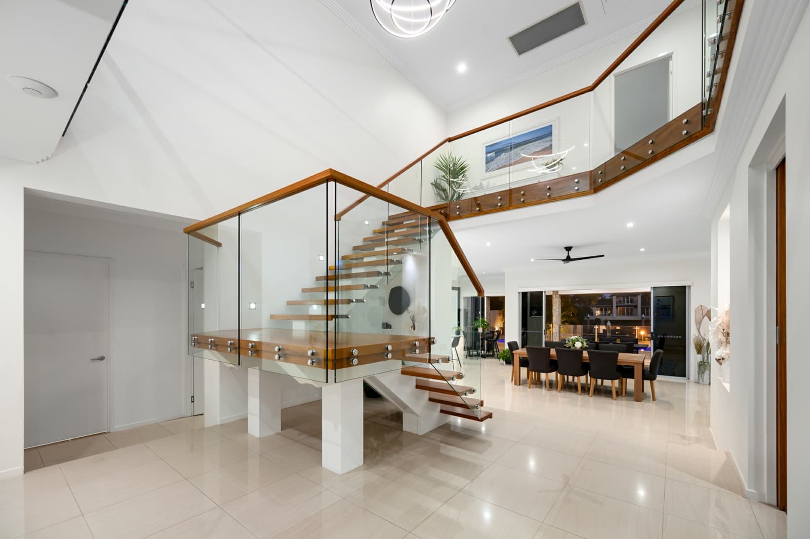 2327 Cressbrook Drive,Hope Island, Hope Island - Thumbnail 5