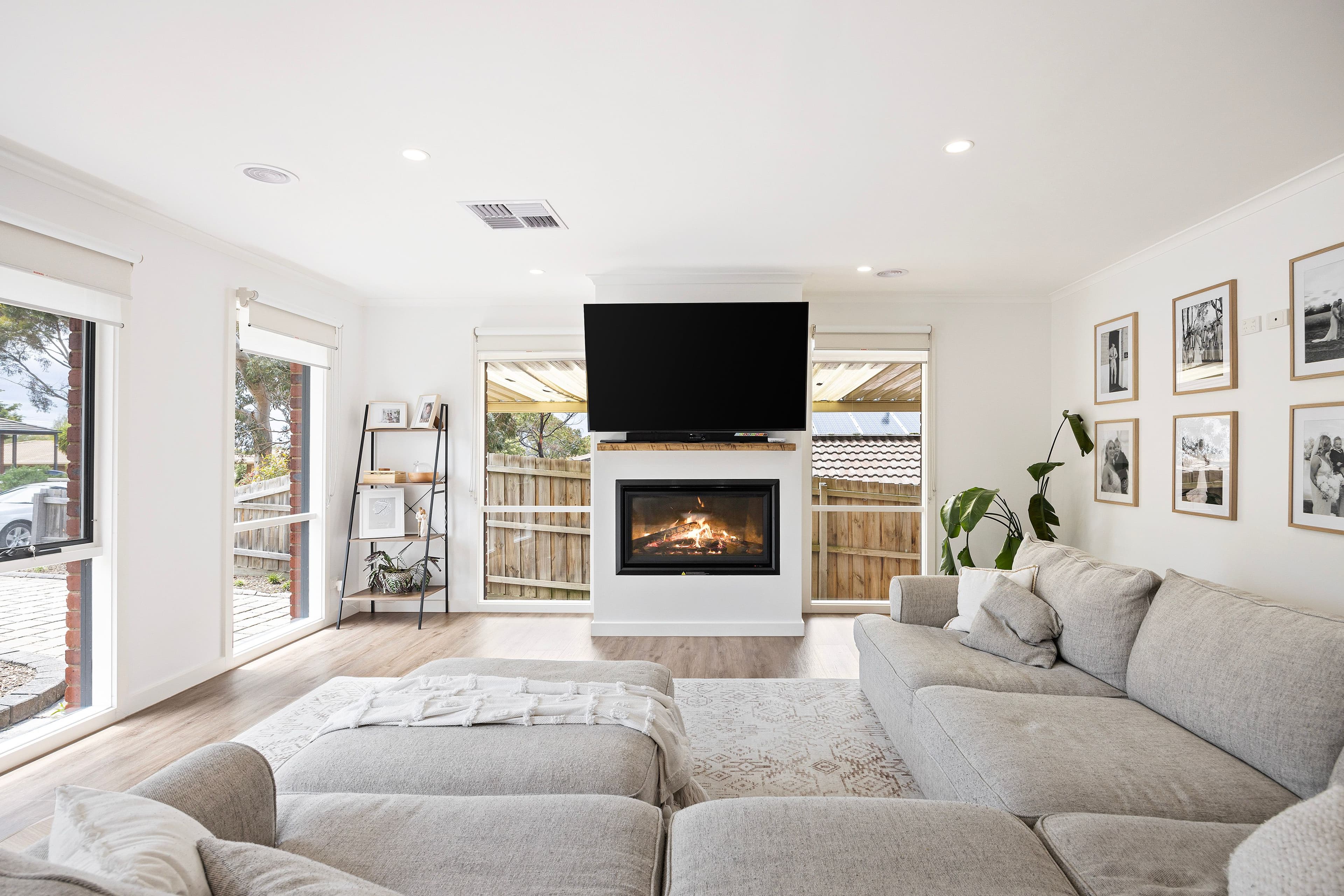 21 Fullbrook Drive, Sunbury VIC 3429, Sunbury - Thumbnail 2
