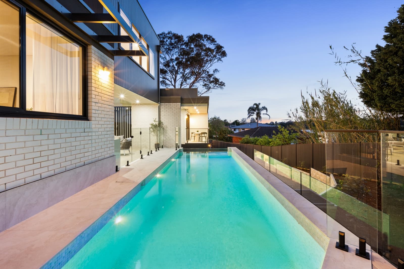 16 Cameron Crescent,Ryde, Ryde - Thumbnail 3
