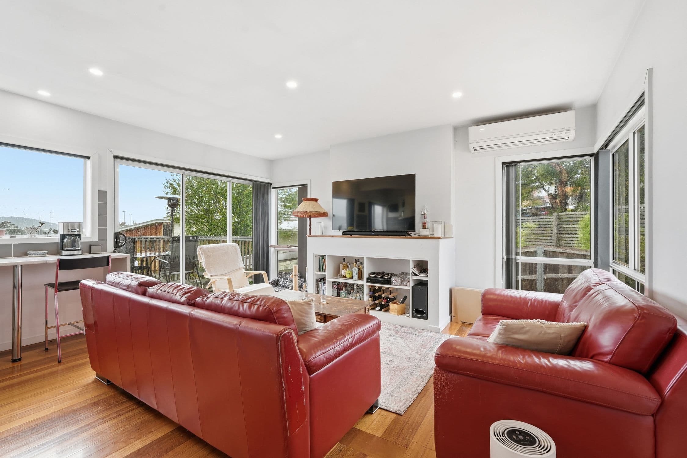3 Oliver Avenue, Lindisfarne TAS 7015, Lindisfarne - Thumbnail 5