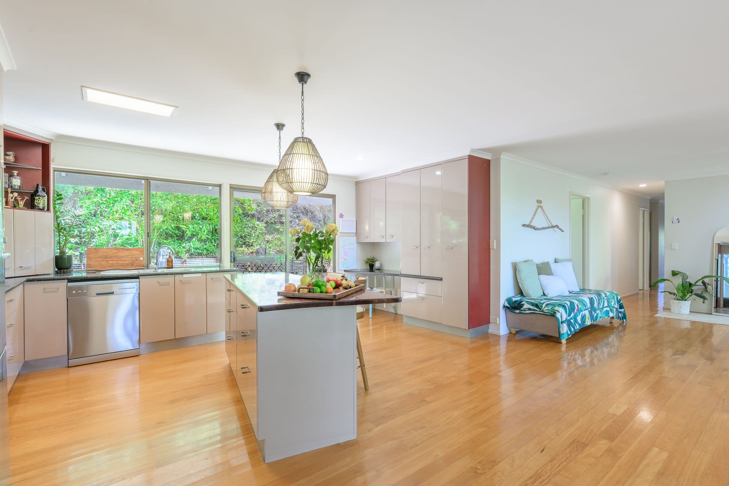 4 Biarri Street, Glen Eden QLD 4680, Glen Eden - Thumbnail 5