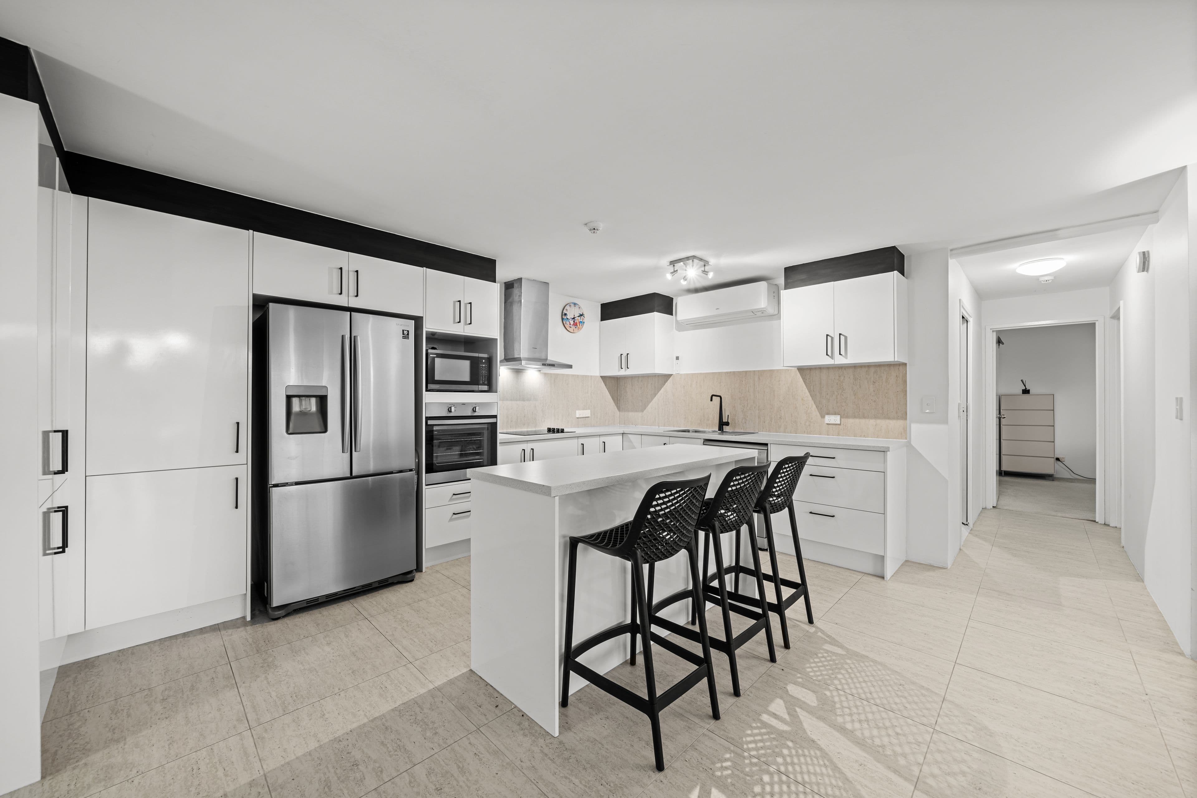 54 Hooker Boulevard, Mermaid Waters QLD 4218, Mermaid Waters - Thumbnail 7