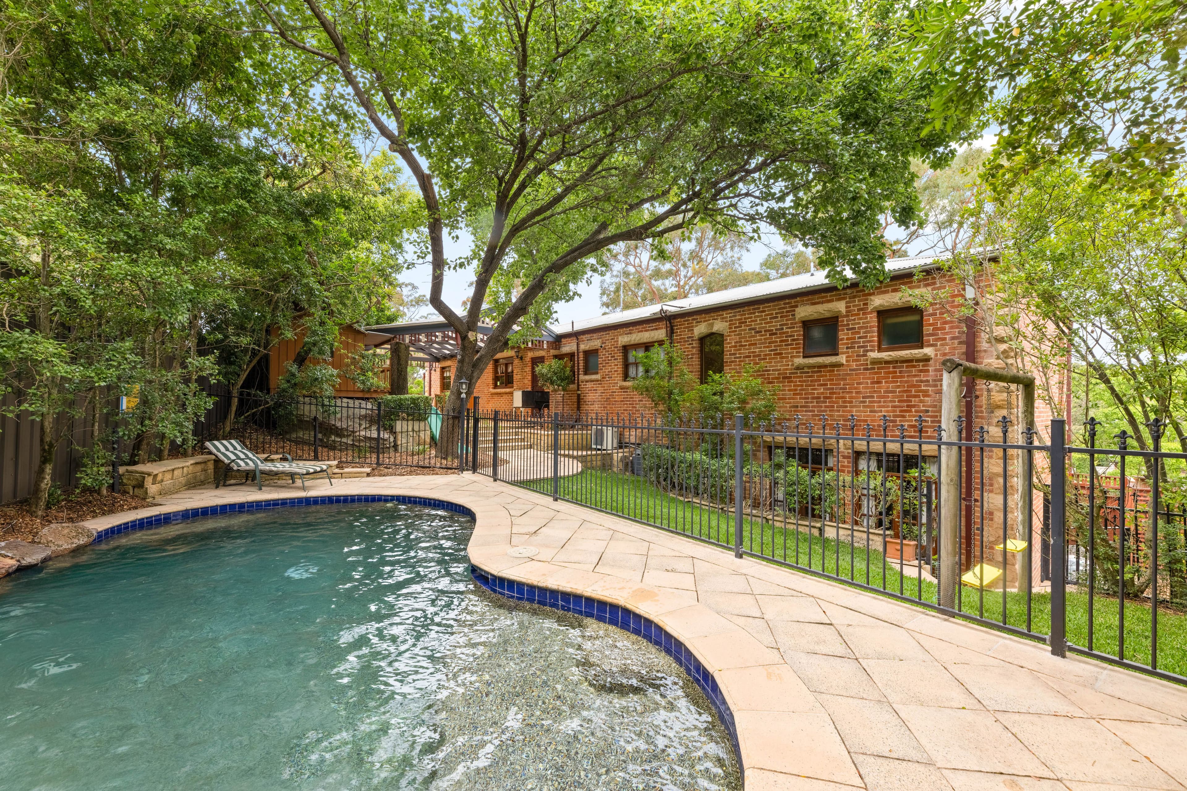 2 Dillon Close, Barden Ridge NSW 2234, Barden Ridge - Image 1