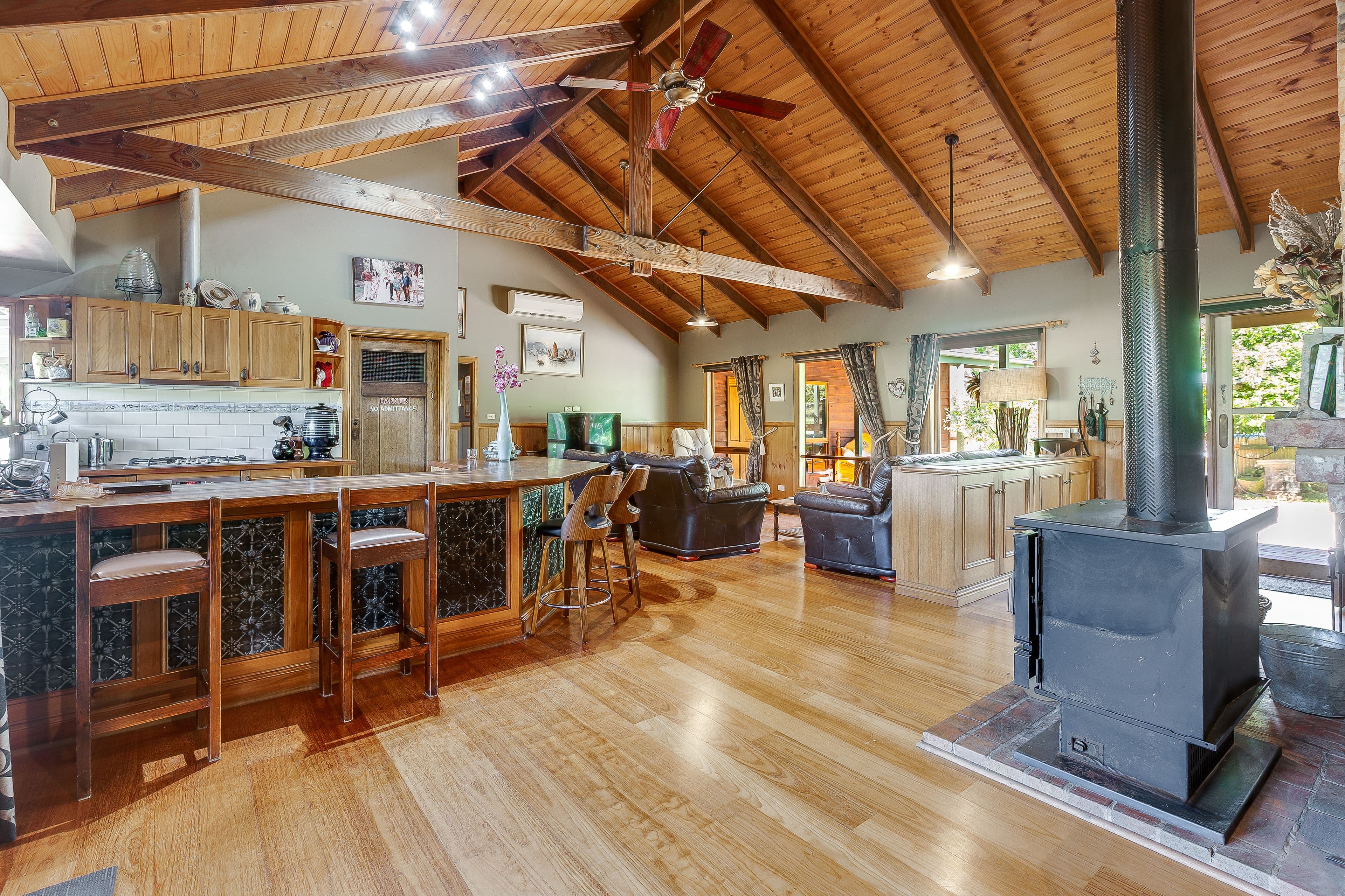 8 Wildon Avenue, Yackandandah VIC 3749, Yackandandah - Thumbnail 4