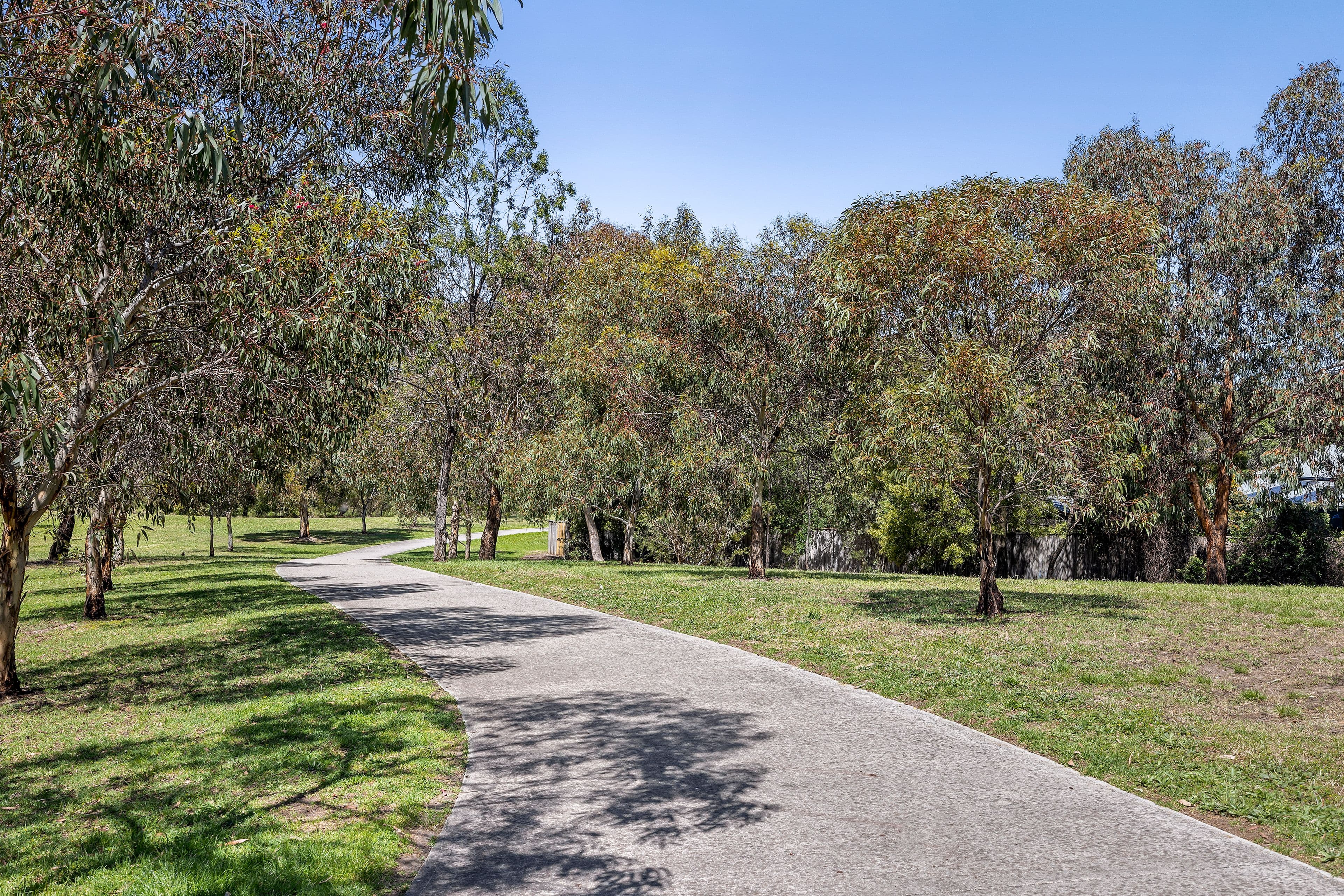 33 Bannon Avenue, Sunbury VIC 3429, Sunbury - Thumbnail 5