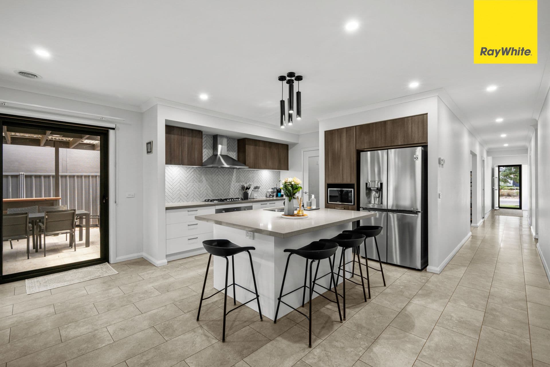 11 Tamboritha Boulevard, WEIR VIEWS VIC 3338, Weir Views - Thumbnail 7