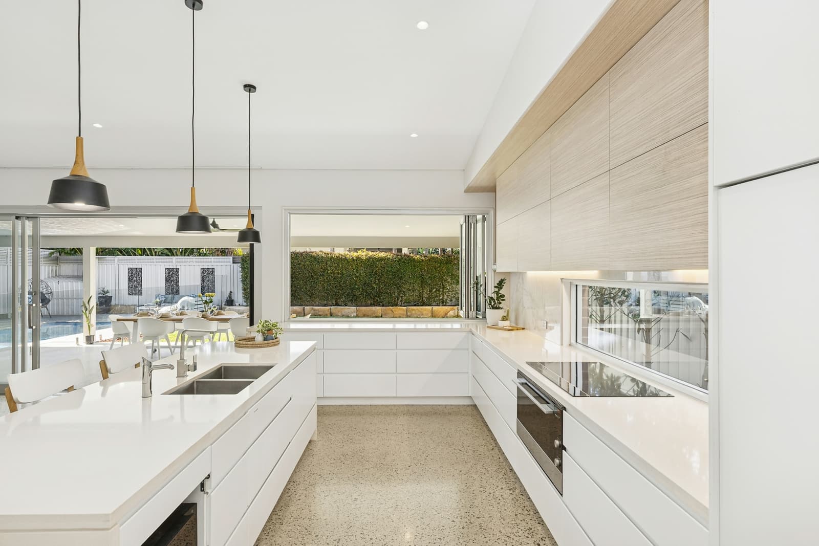 10 Binburra Avenue,Toowoon Bay, Toowoon Bay - Thumbnail 5