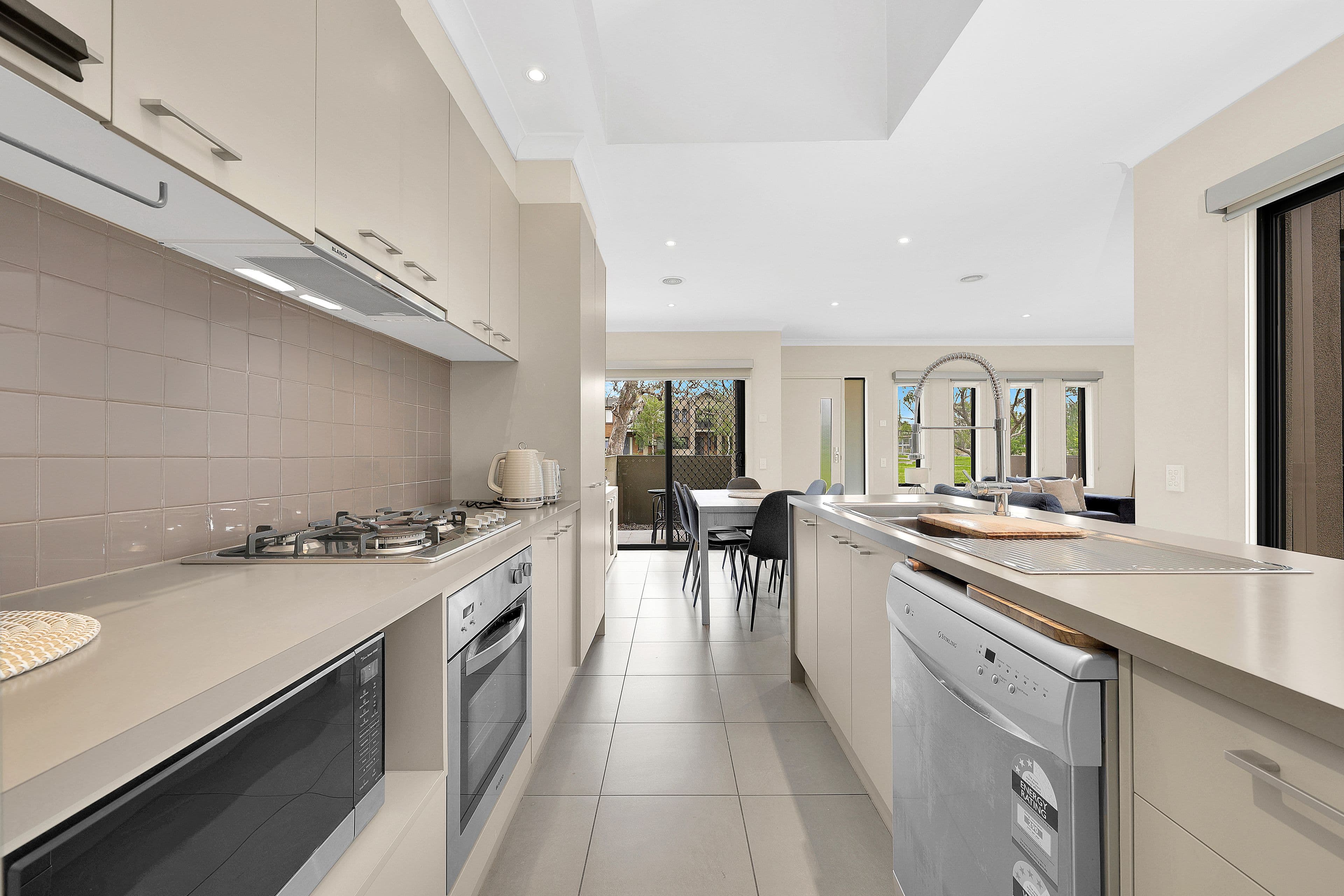 12 Helios Walk, Epping VIC 3076, Epping - Thumbnail 3