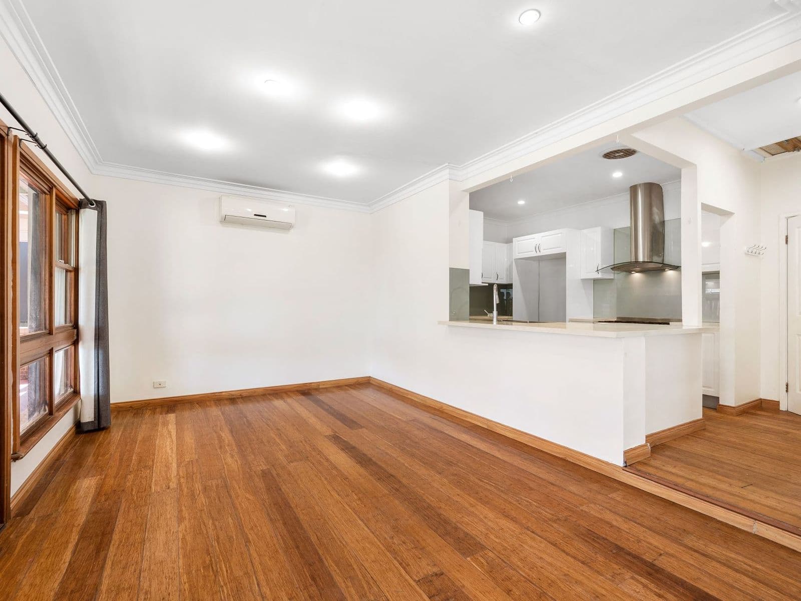 4 Varndell Place, Dundas Valley - Thumbnail 7