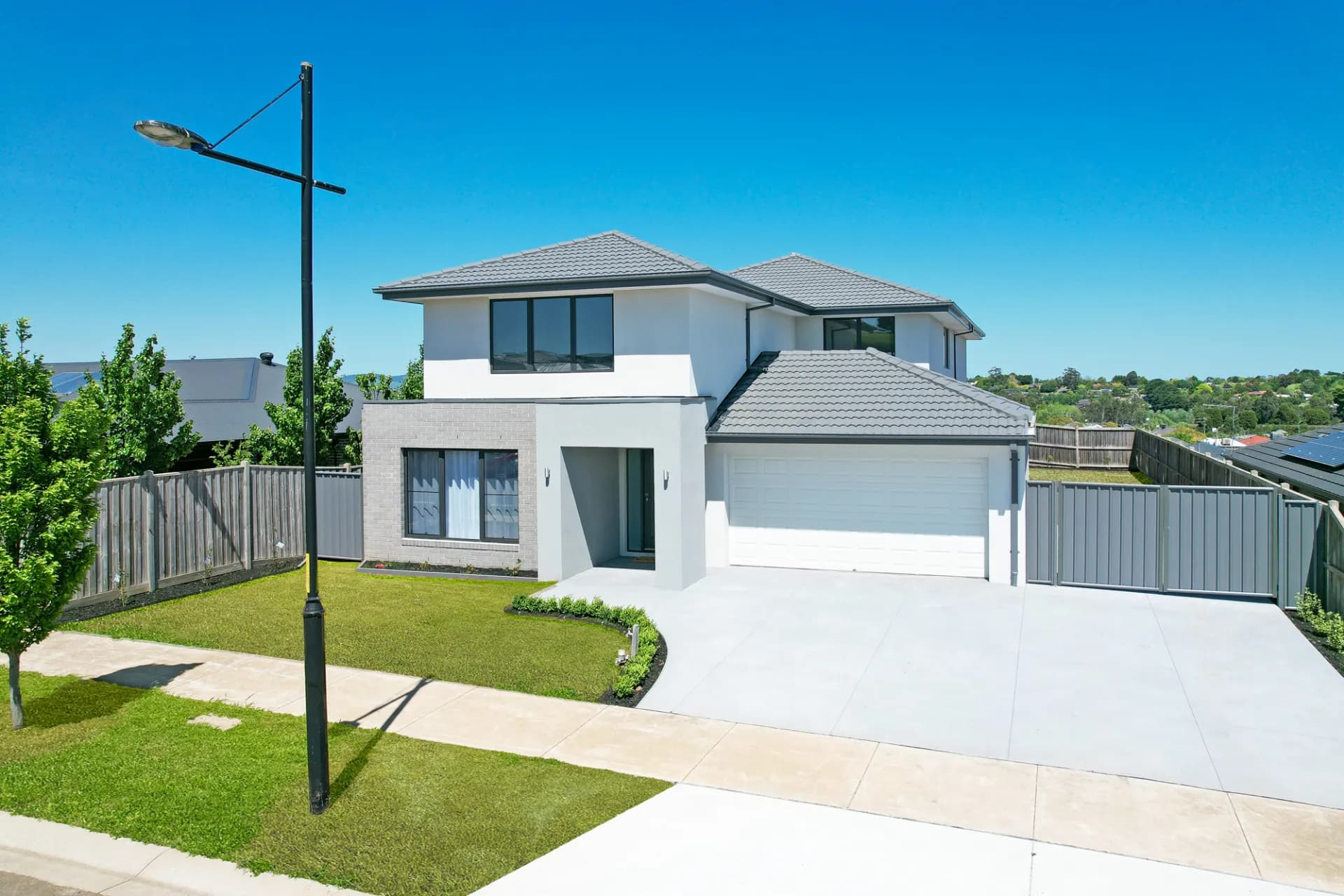 26 Kendal Avenue, Warragul, VIC, Warragul - Image 1