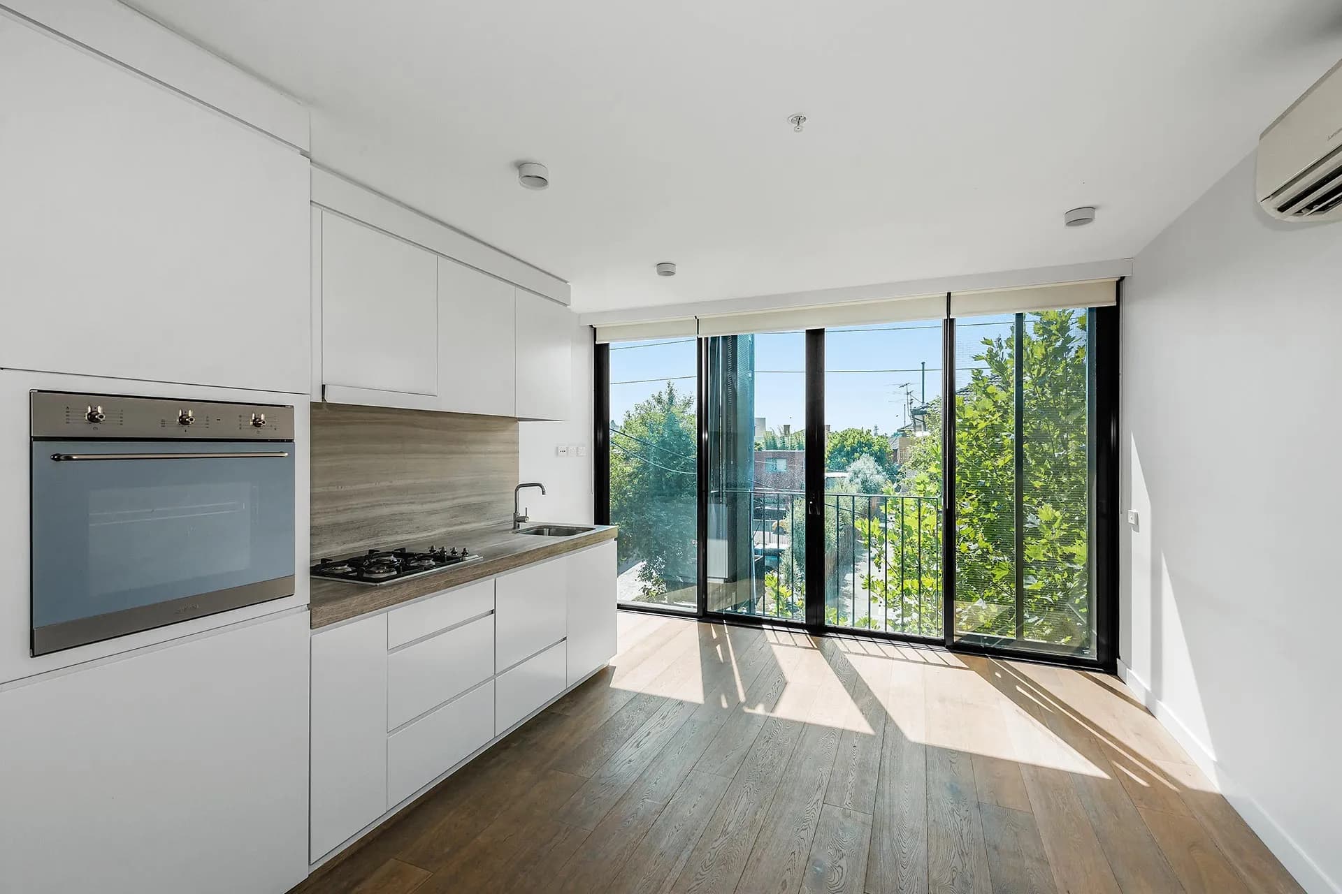 205/173-177 Barkly Street, St Kilda - Image 1