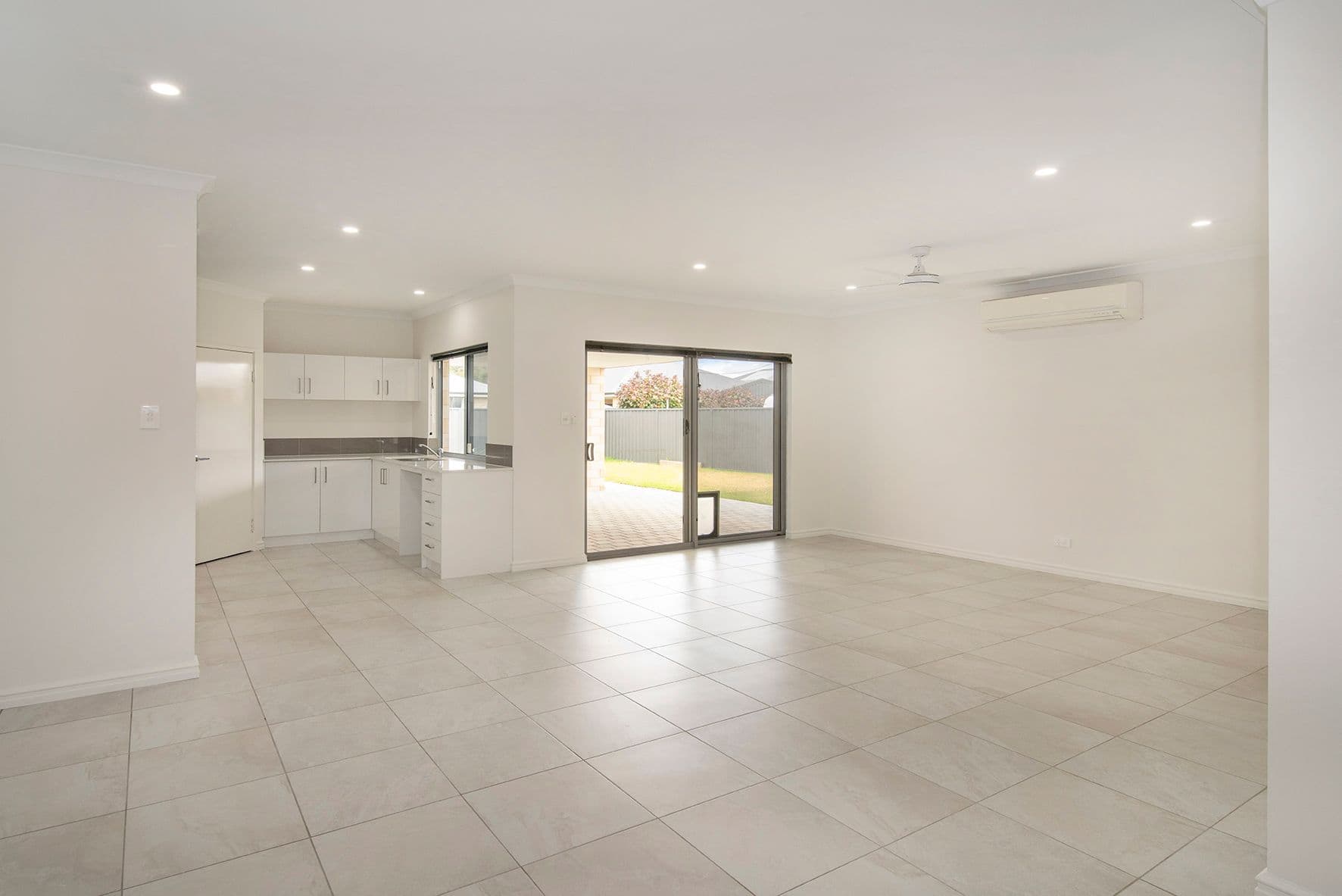 10 Dalemoor Way, West Busselton WA 6280, West Busselton - Thumbnail 4