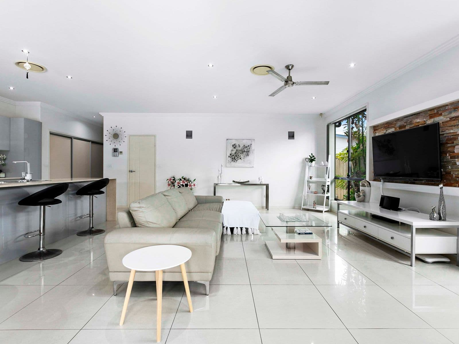27 Bay Park Road, Wondunna - Thumbnail 5