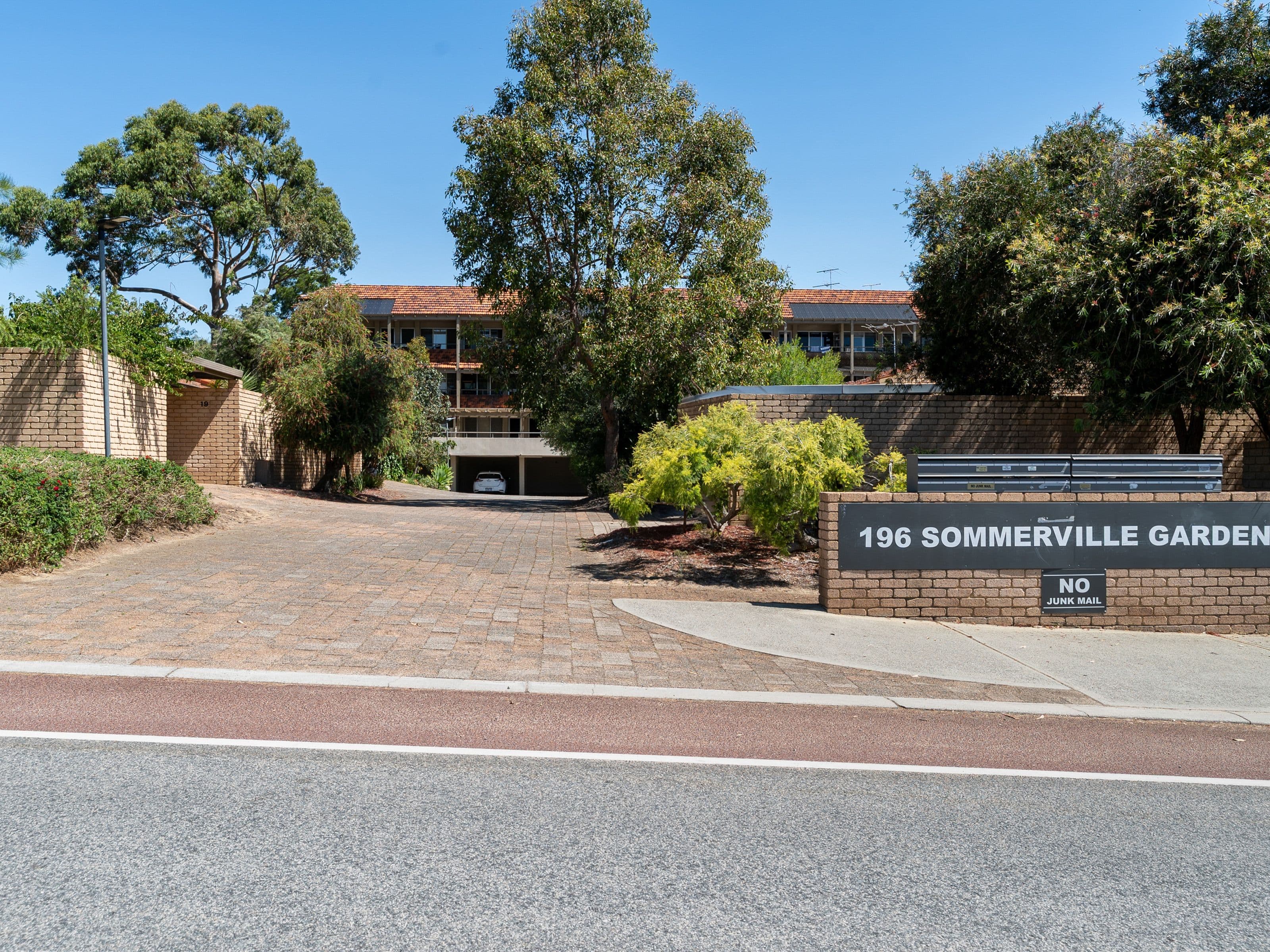 196 North Beach Drive, Tuart Hill WA 6060, Tuart Hill - Thumbnail 2