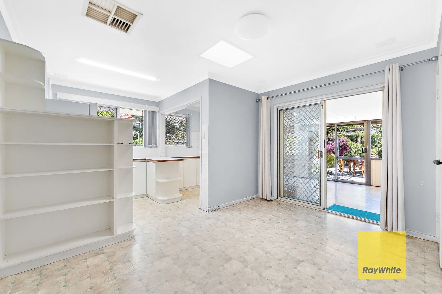 6 Charlton Place, Thornlie WA 6108, Thornlie - Thumbnail 4