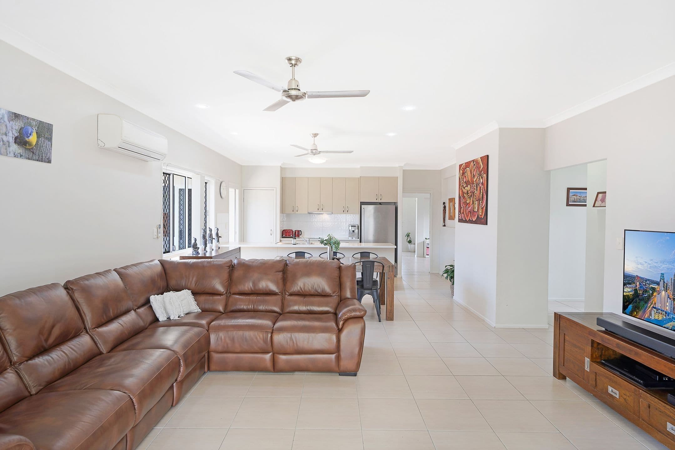 16 Mackintosh Drive, North Lakes QLD 4509, North Lakes - Thumbnail 8