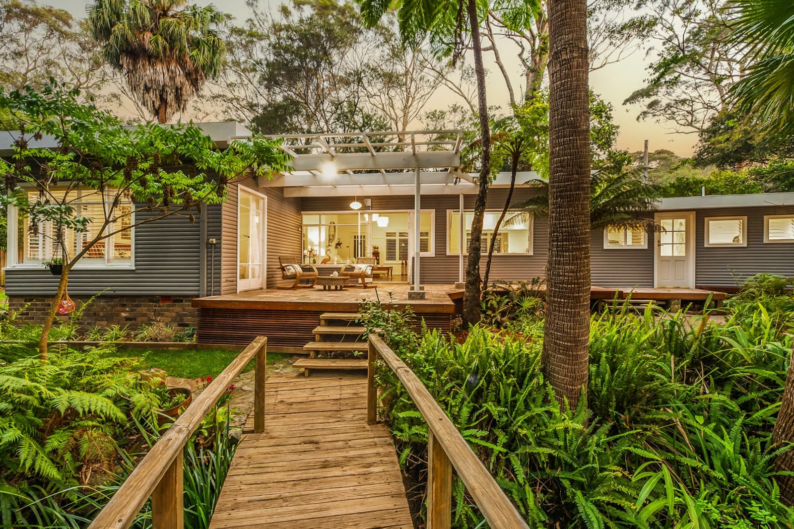 2 Ruskin Rowe,Avalon Beach, Avalon Beach - Image 1