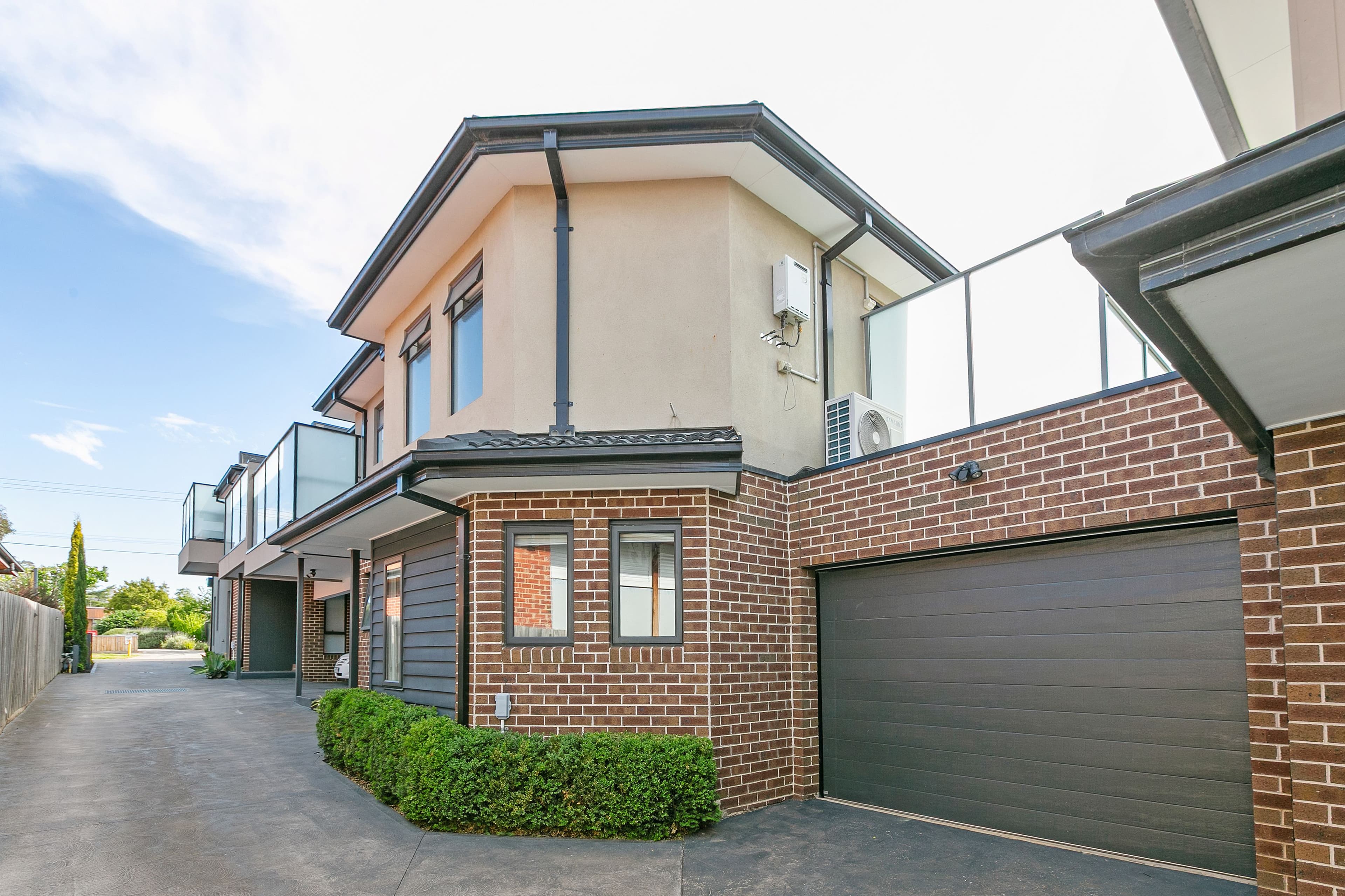 136 Wood Street, Preston VIC 3072, Preston - Thumbnail 2