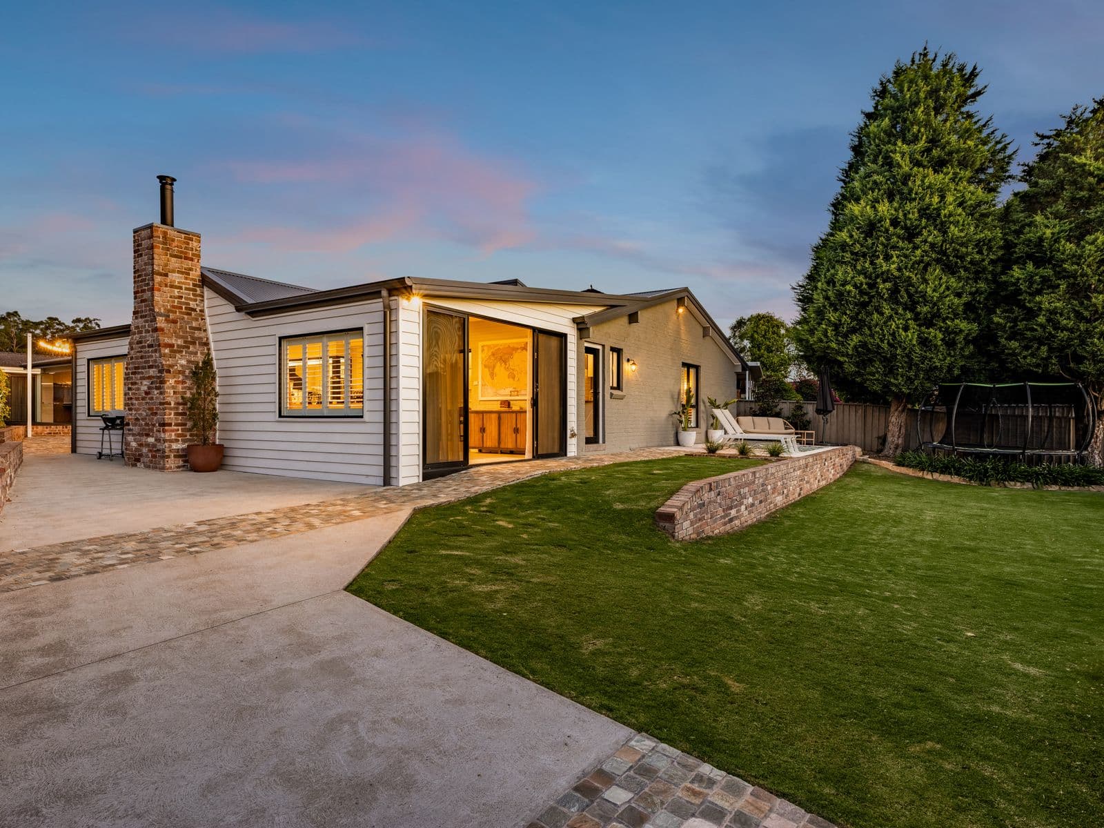 14 Elkhorn Place, Alfords Point - Thumbnail 3