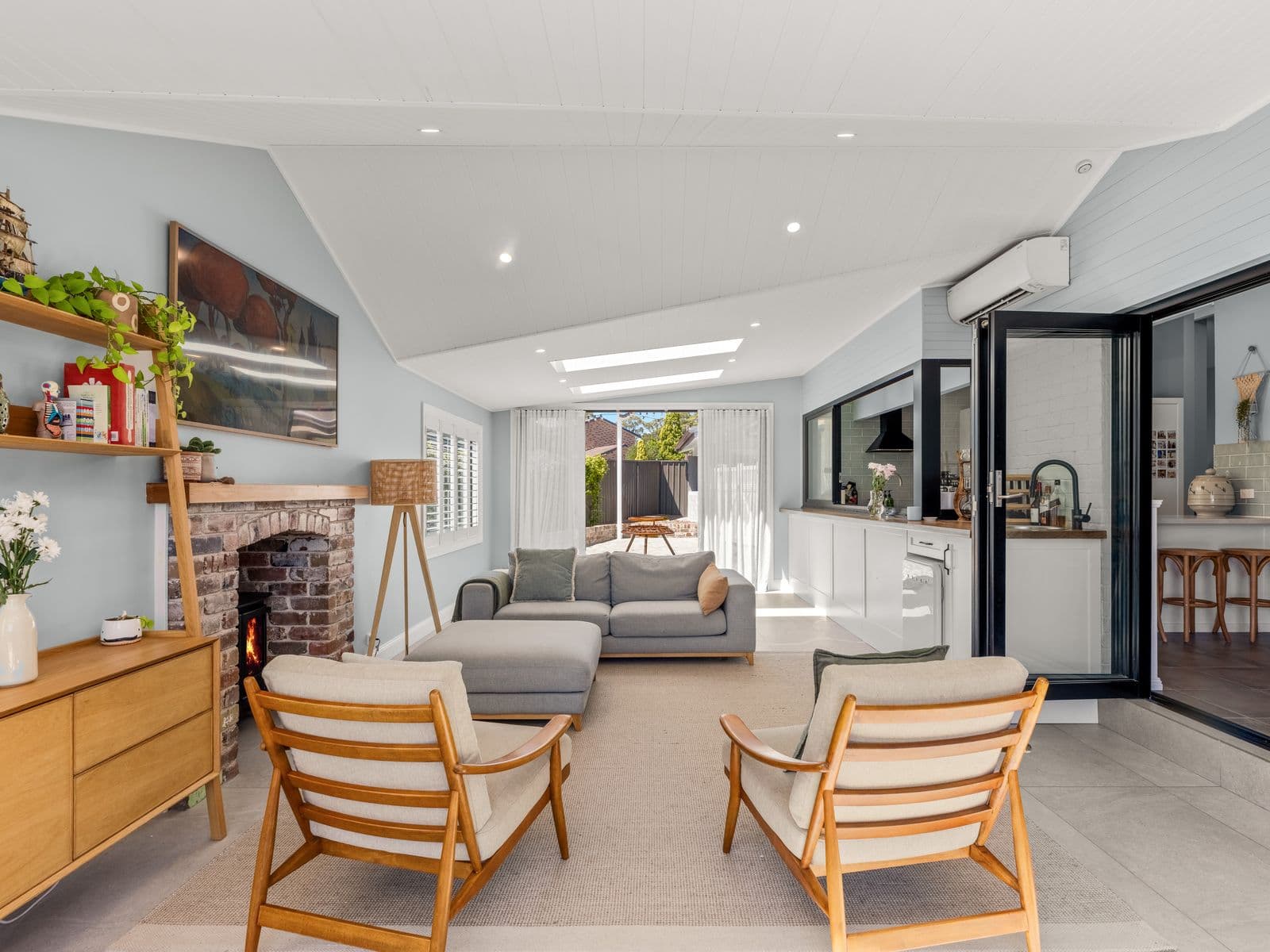 14 Elkhorn Place, Alfords Point - Thumbnail 7