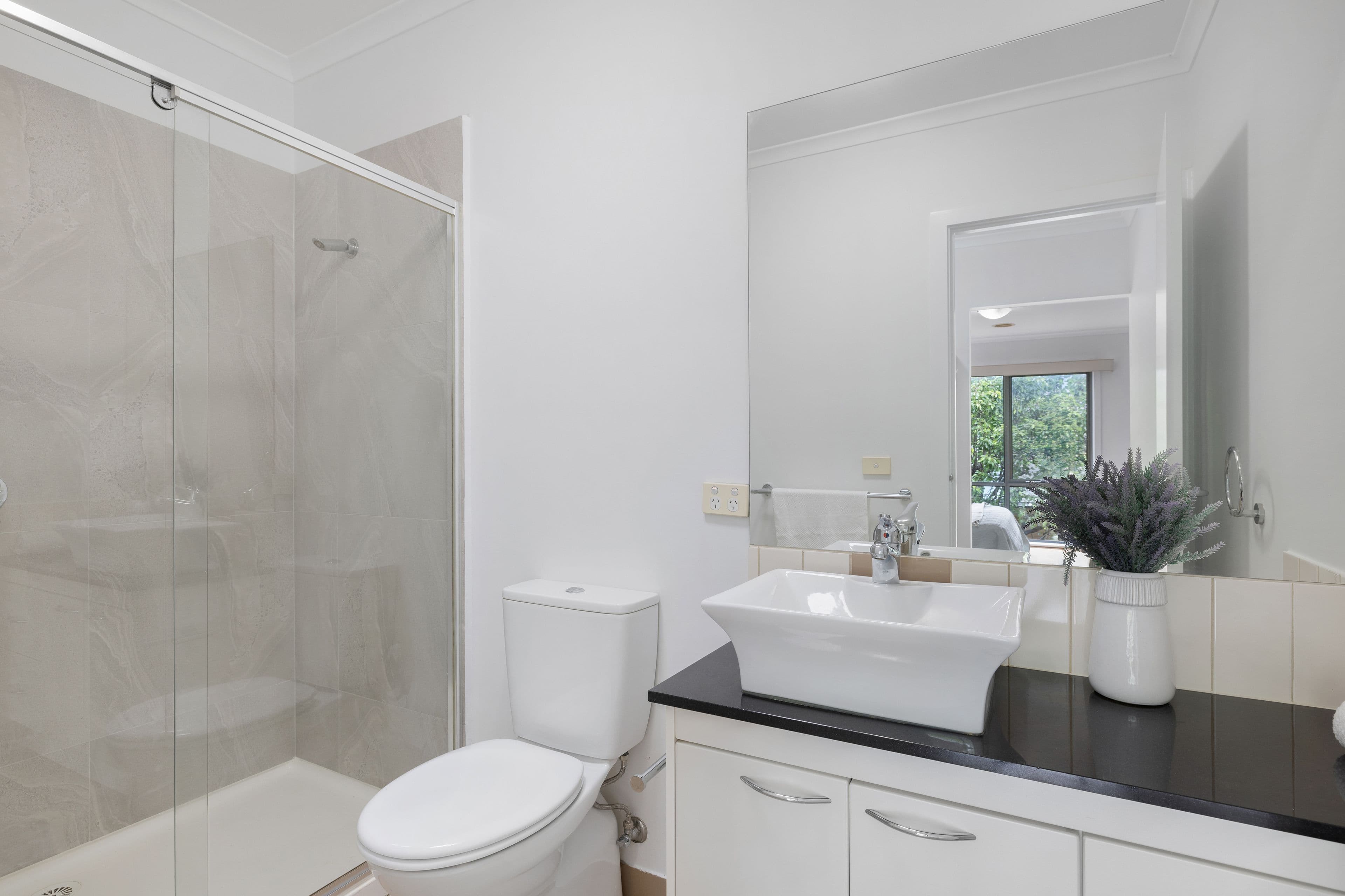 40 Highclere Avenue, Mount Waverley VIC 3149, Mount Waverley - Thumbnail 8