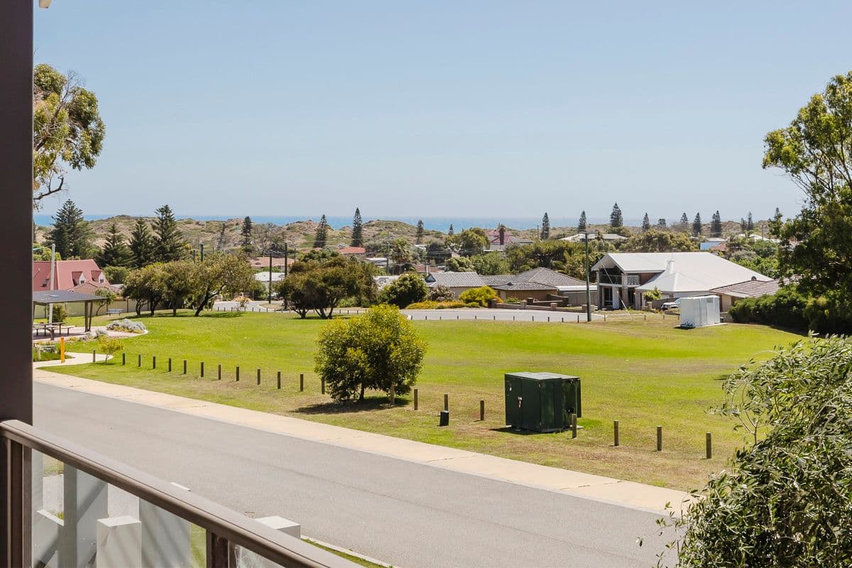 50 Ashmore Avenue, Two Rocks WA 6037, Two Rocks - Thumbnail 3
