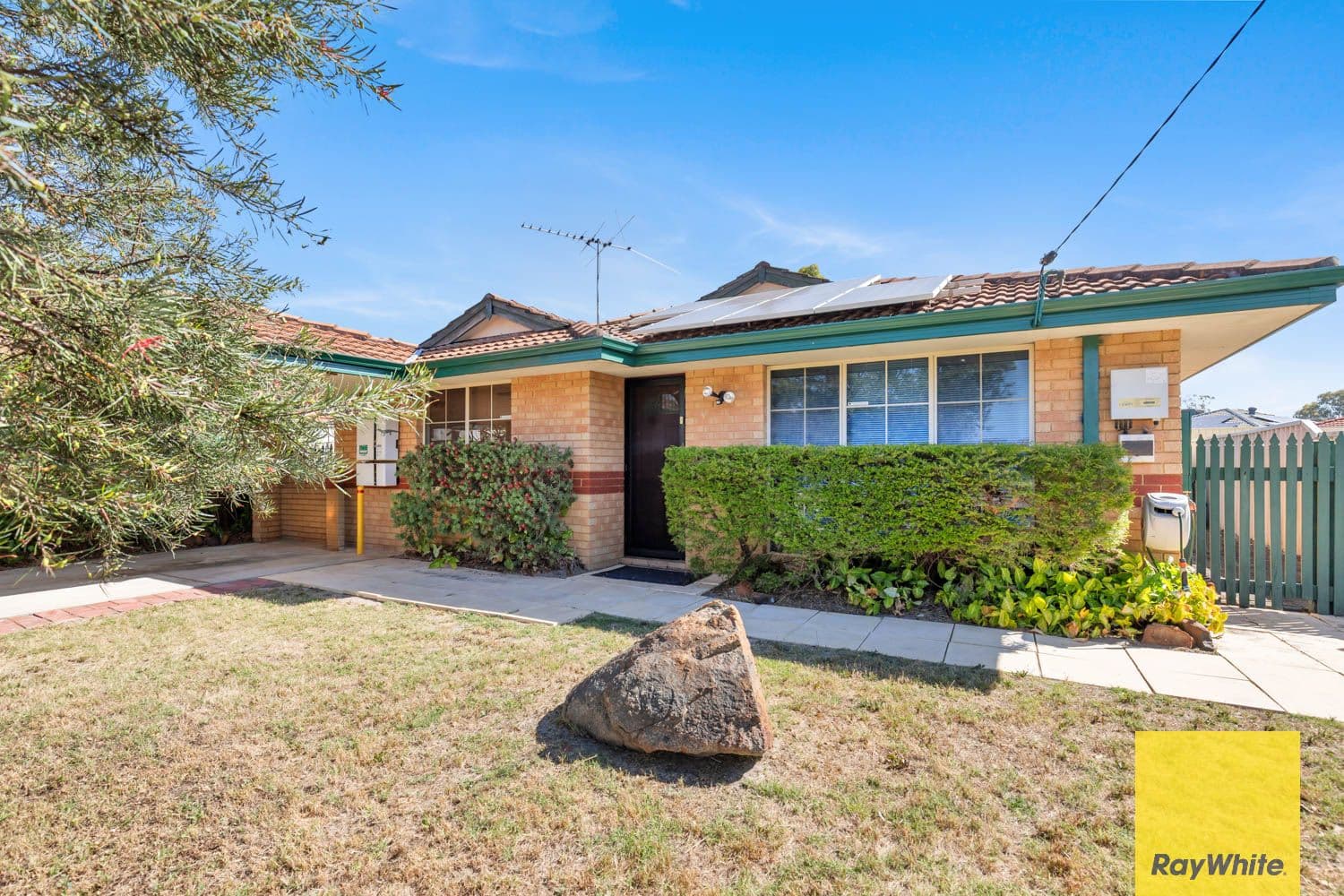 18 Towton Way, Langford WA 6147, Langford - Thumbnail 2