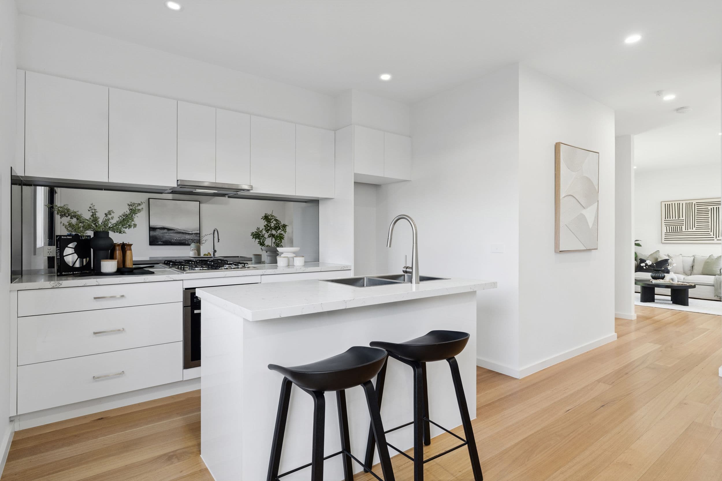 165 Rathcown Road, Reservoir VIC 3073, Reservoir - Thumbnail 4