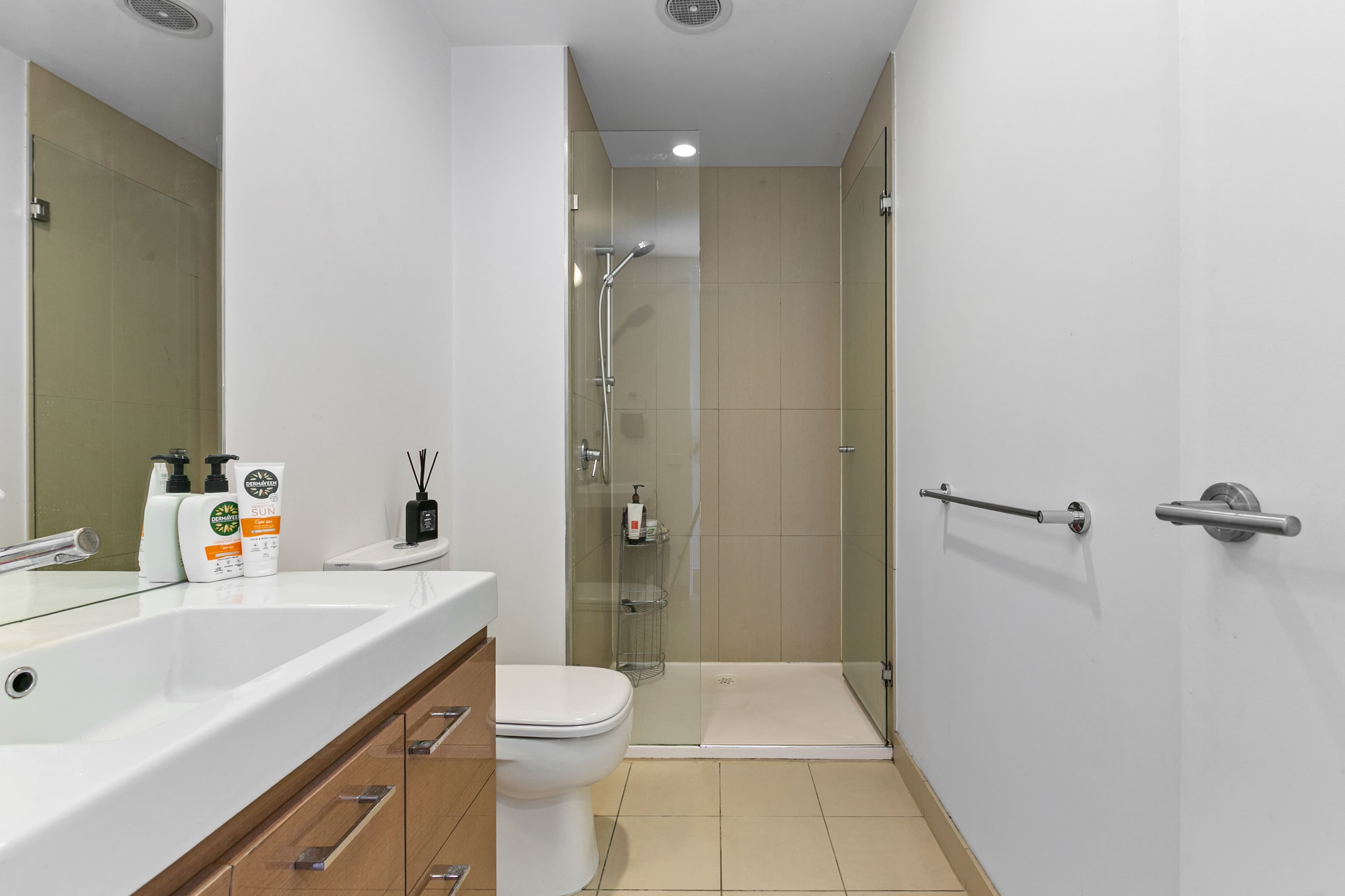 2 Plenty Road, Preston VIC 3072, Preston - Thumbnail 4