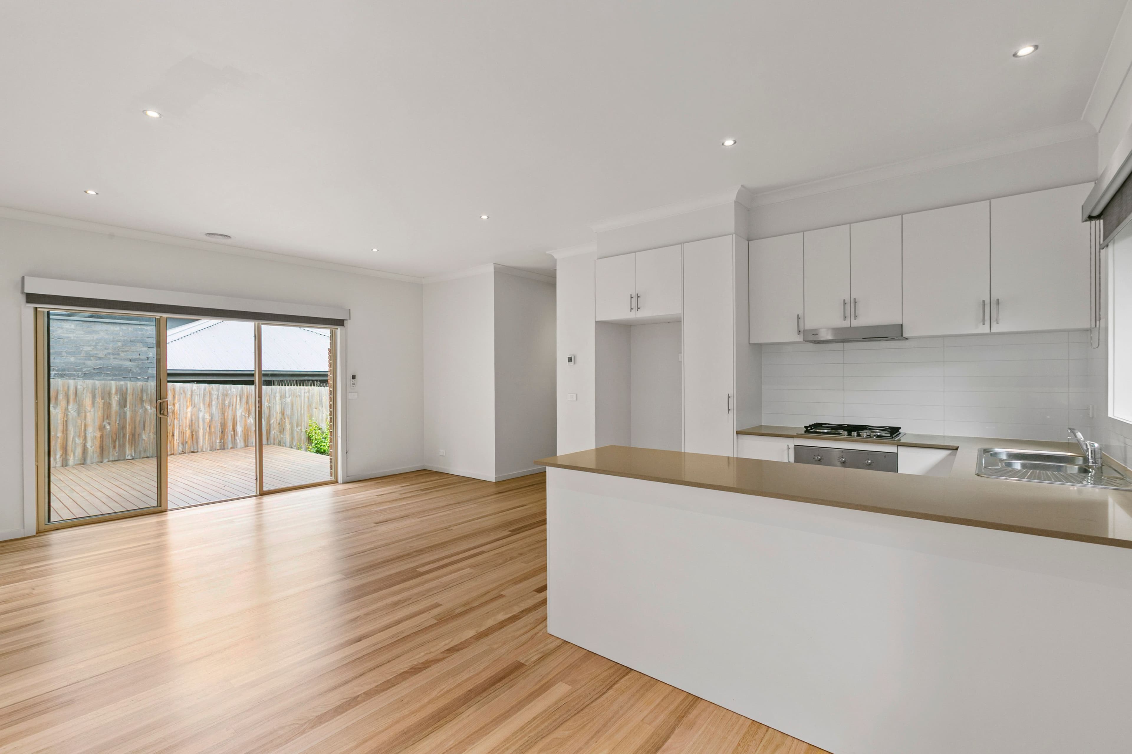 51 St Vigeons Road, Reservoir VIC 3073, Reservoir - Thumbnail 3