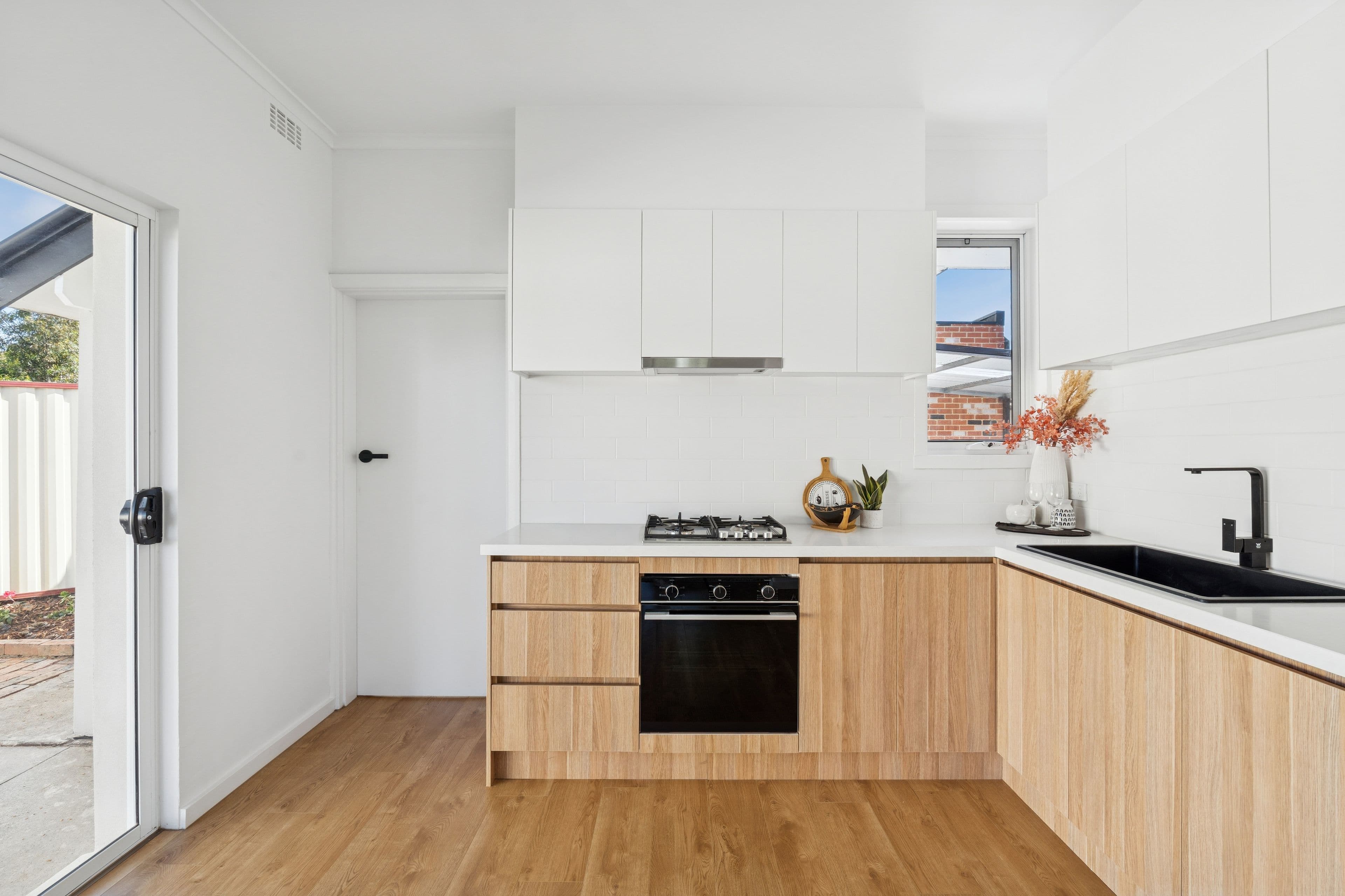 16 Frankston Street, Reservoir VIC 3073, Reservoir - Thumbnail 4