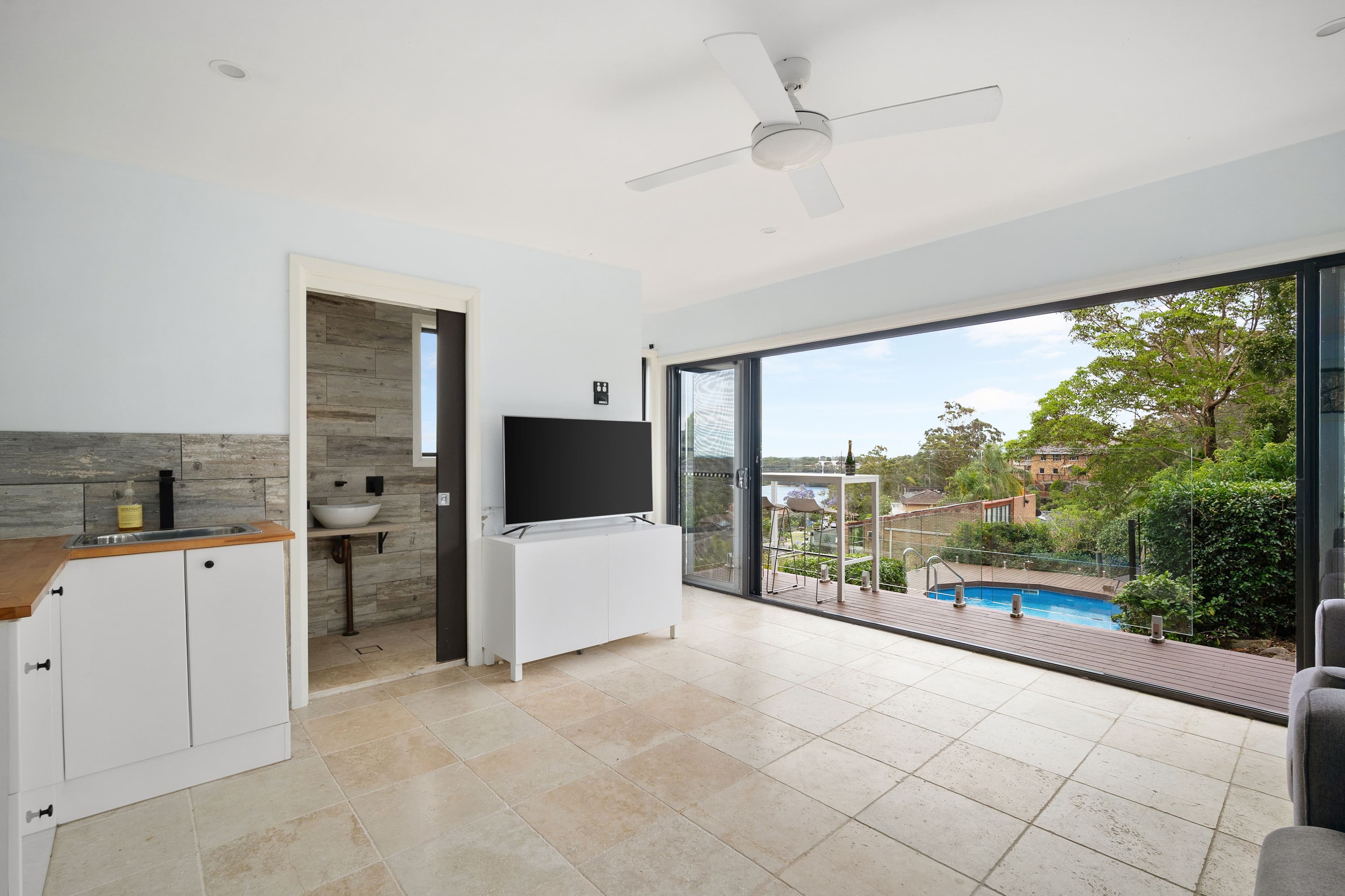 15 Maple Street, Lugarno NSW 2210, Lugarno - Thumbnail 7