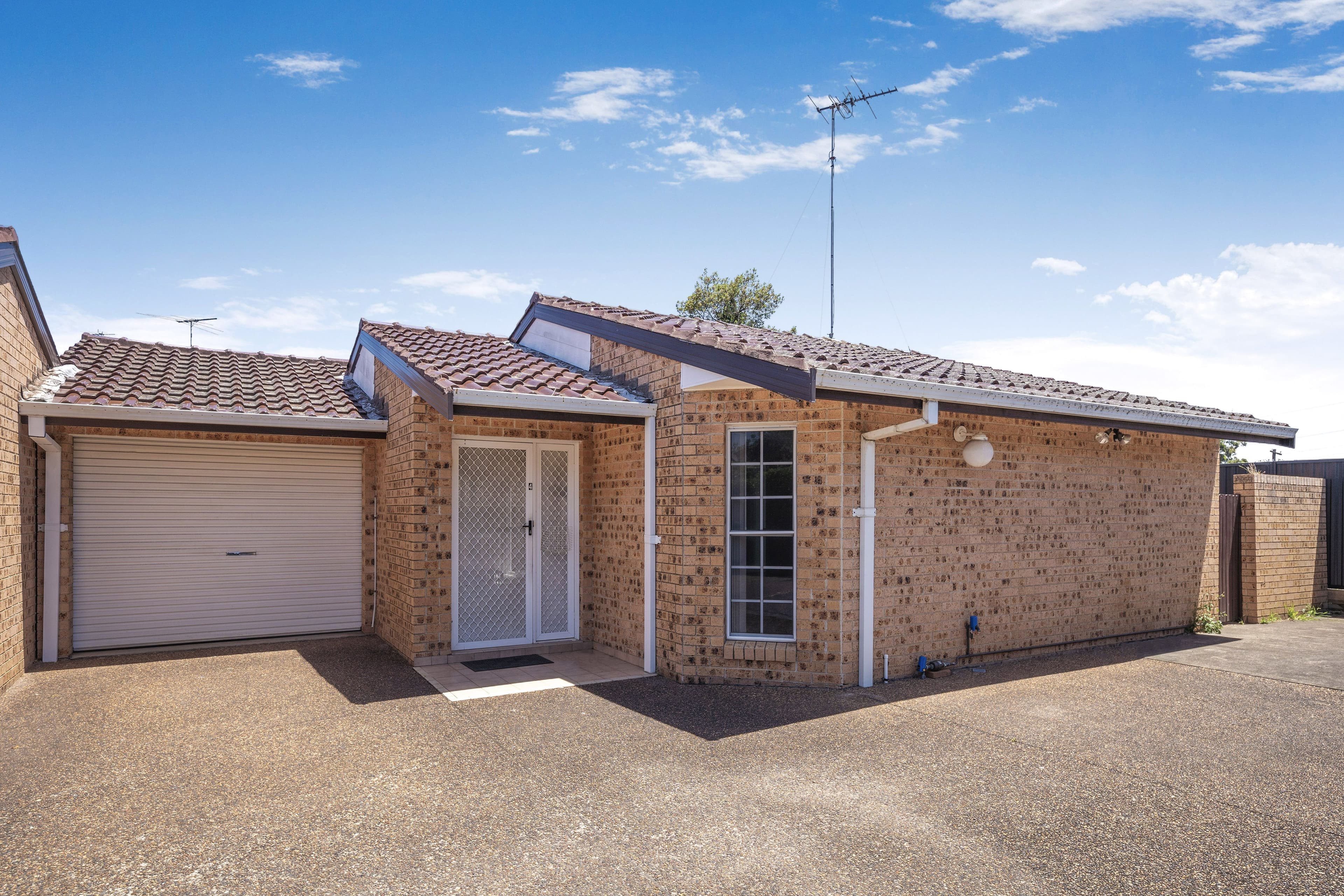 5 Wattle Street, Peakhurst - Thumbnail 3
