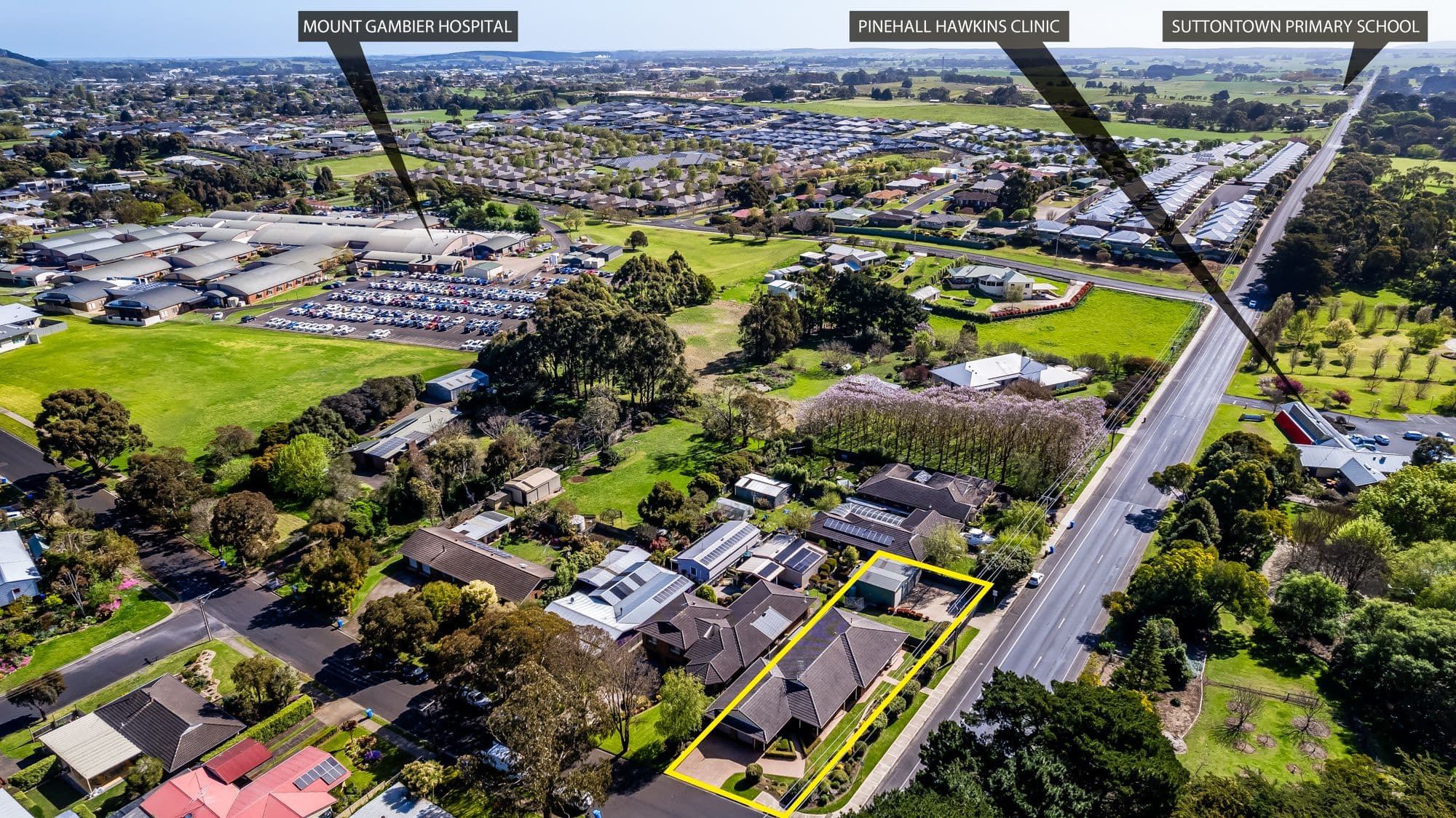 2 Vivienne Avenue, Mount Gambier SA 5290, Mount Gambier - Thumbnail 3