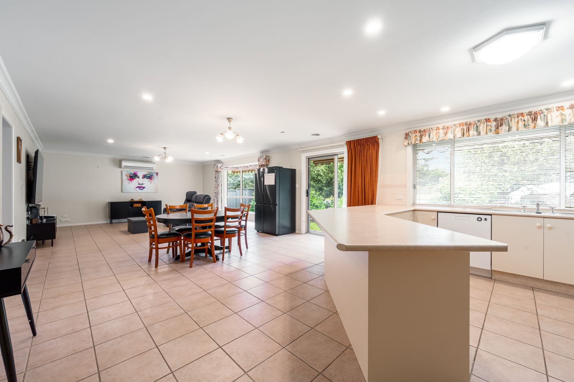 2 Vivienne Avenue, Mount Gambier SA 5290, Mount Gambier - Thumbnail 8