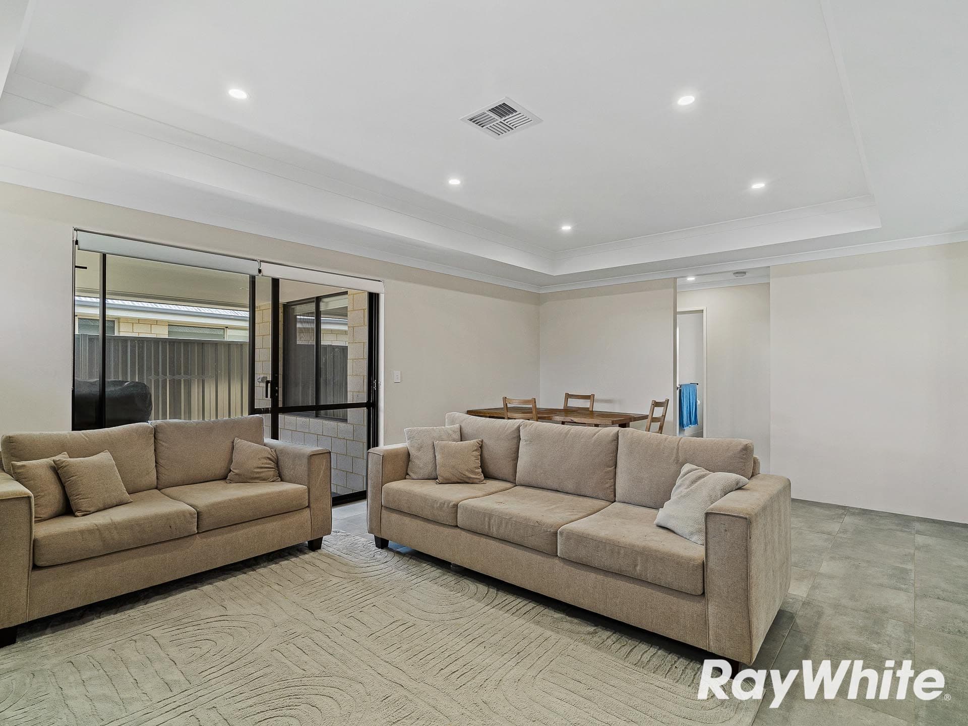 122 Lakewood Parkway, Coodanup WA 6210, Coodanup - Thumbnail 7