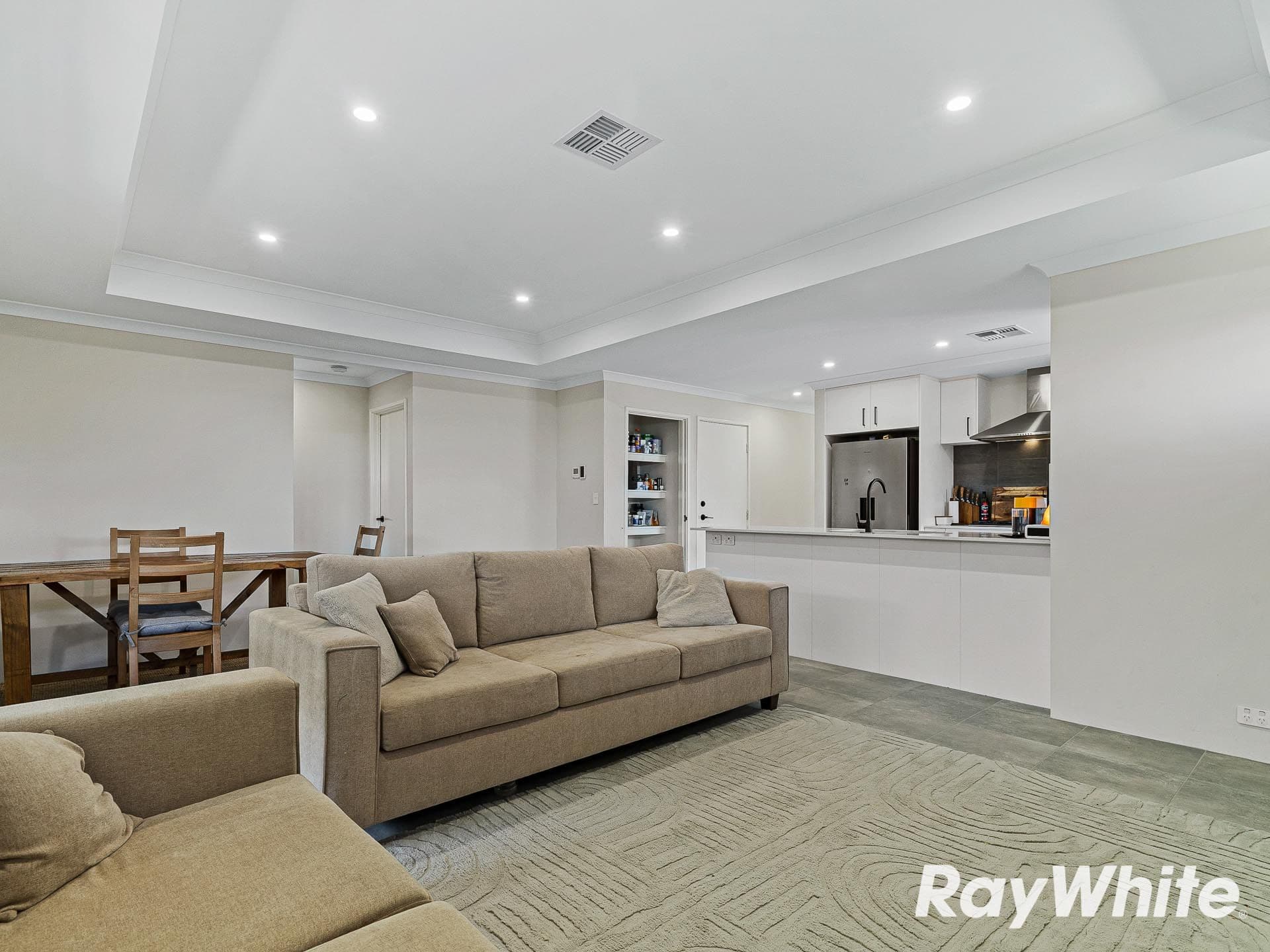 122 Lakewood Parkway, Coodanup WA 6210, Coodanup - Thumbnail 8