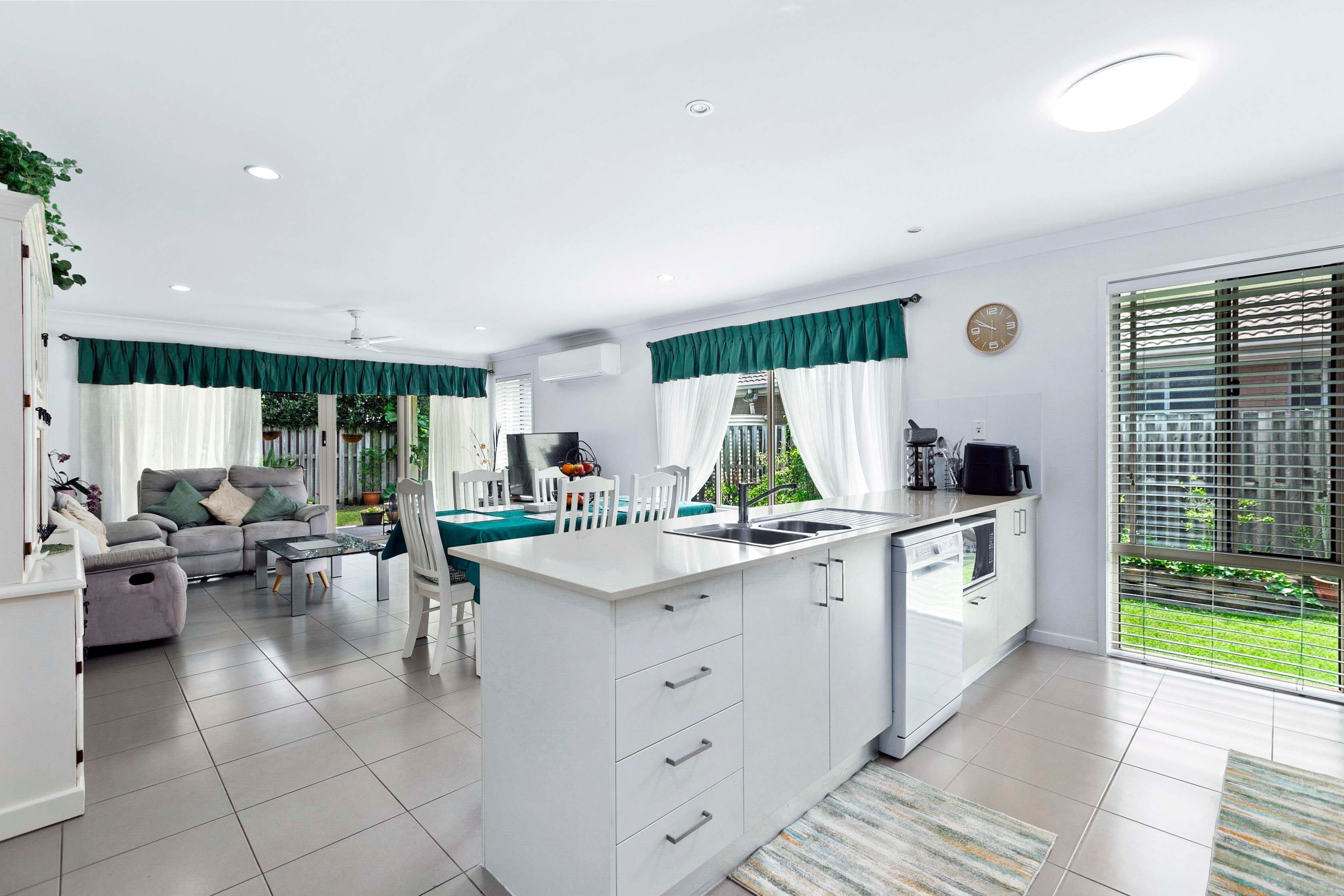 31 Oxley Circuit, Urraween QLD 4655, Urraween - Thumbnail 3