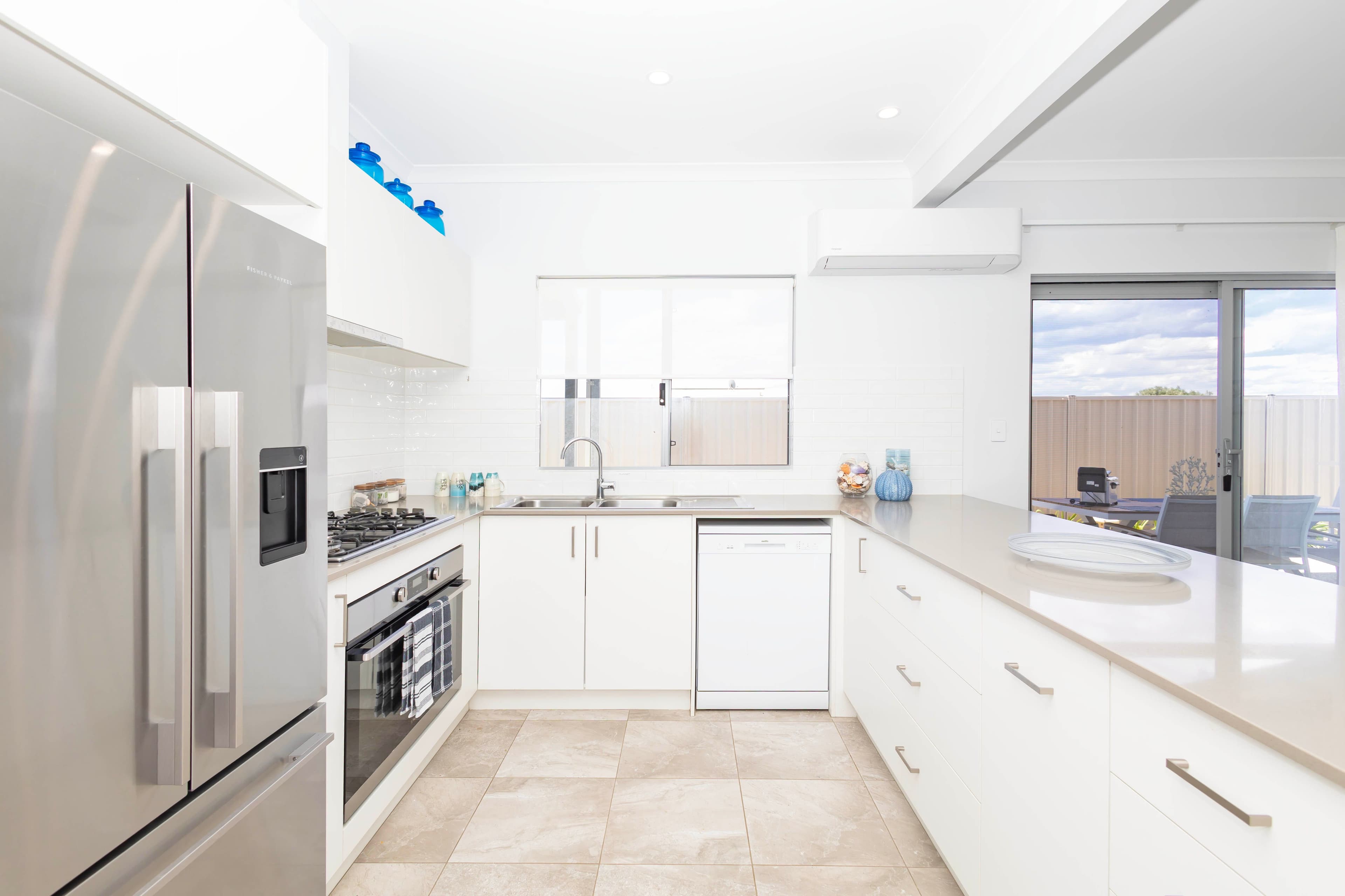 118 Thomas Street, Leeman WA 6514, Leeman - Thumbnail 4