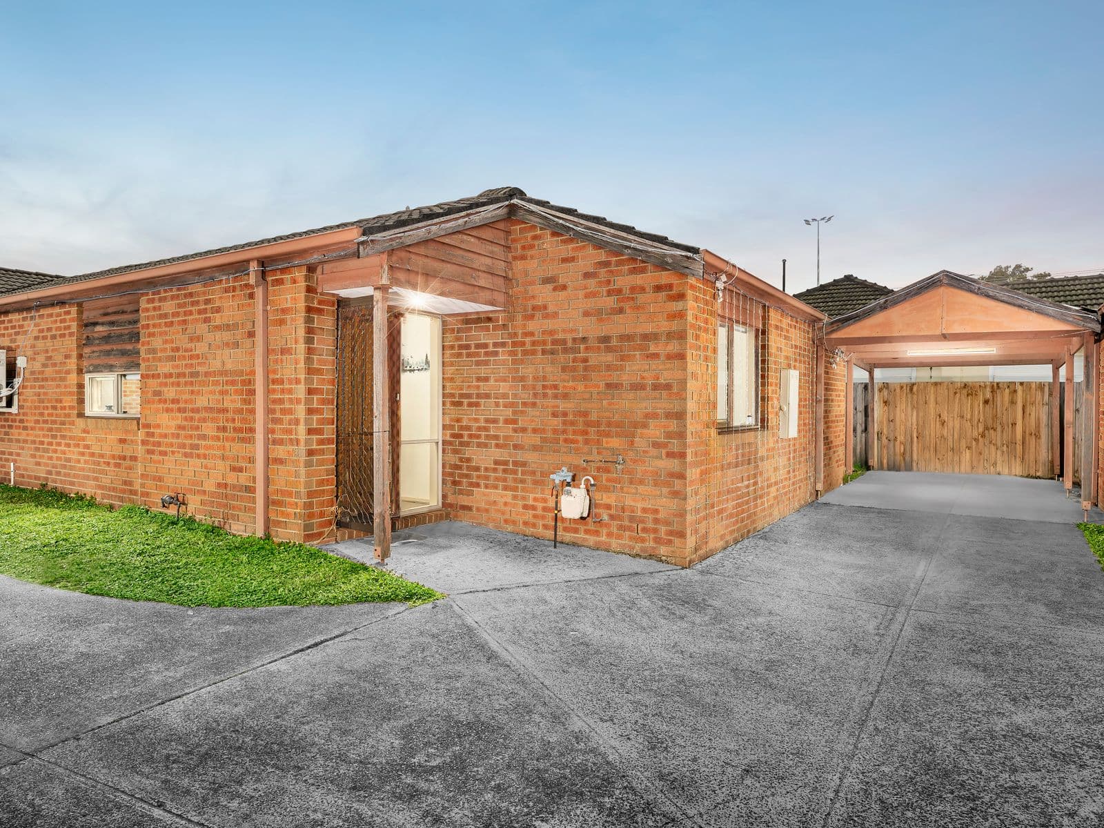 27 Hourigan Avenue, Clayton - Image 1