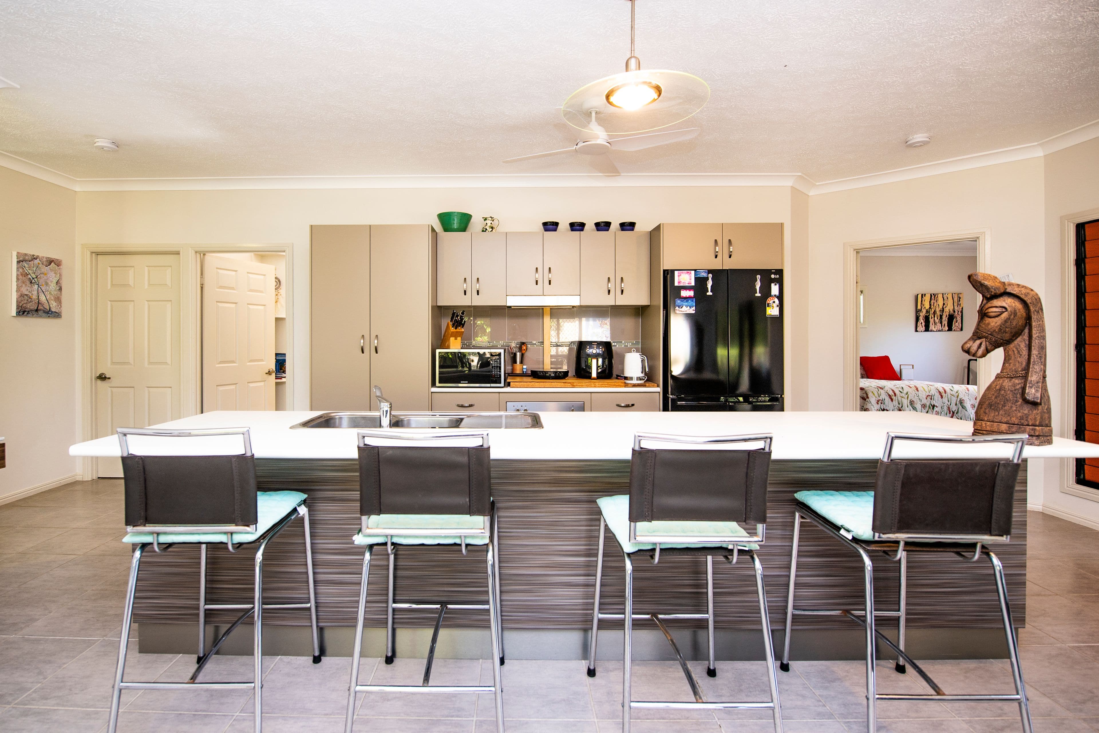 100 Gifford Street, Horseshoe Bay QLD 4819, Horseshoe Bay - Thumbnail 4