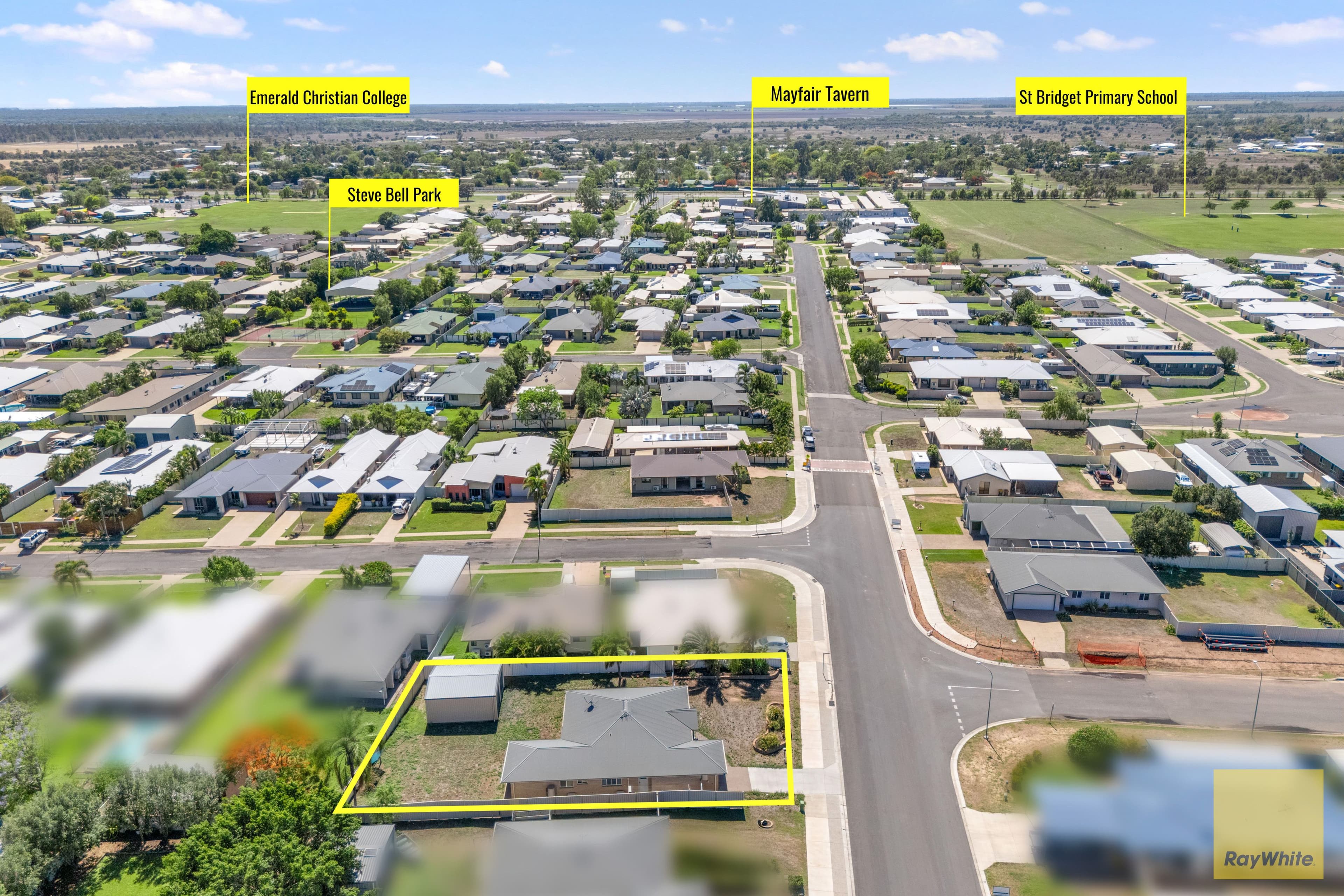 42 Mayfair Drive, Emerald QLD 4720, Emerald - Thumbnail 3