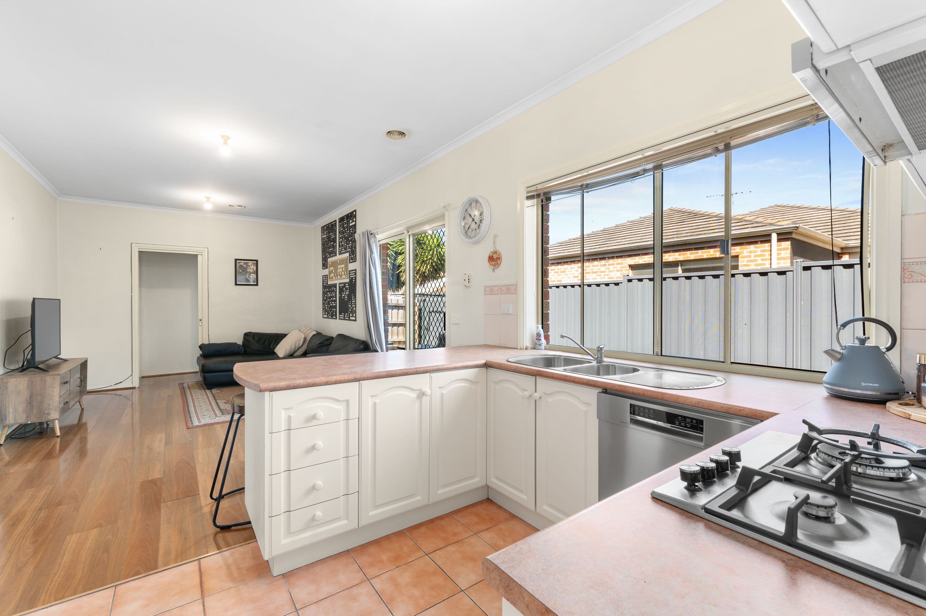 15 Willunga Way, Bundoora VIC 3083, Bundoora - Thumbnail 8