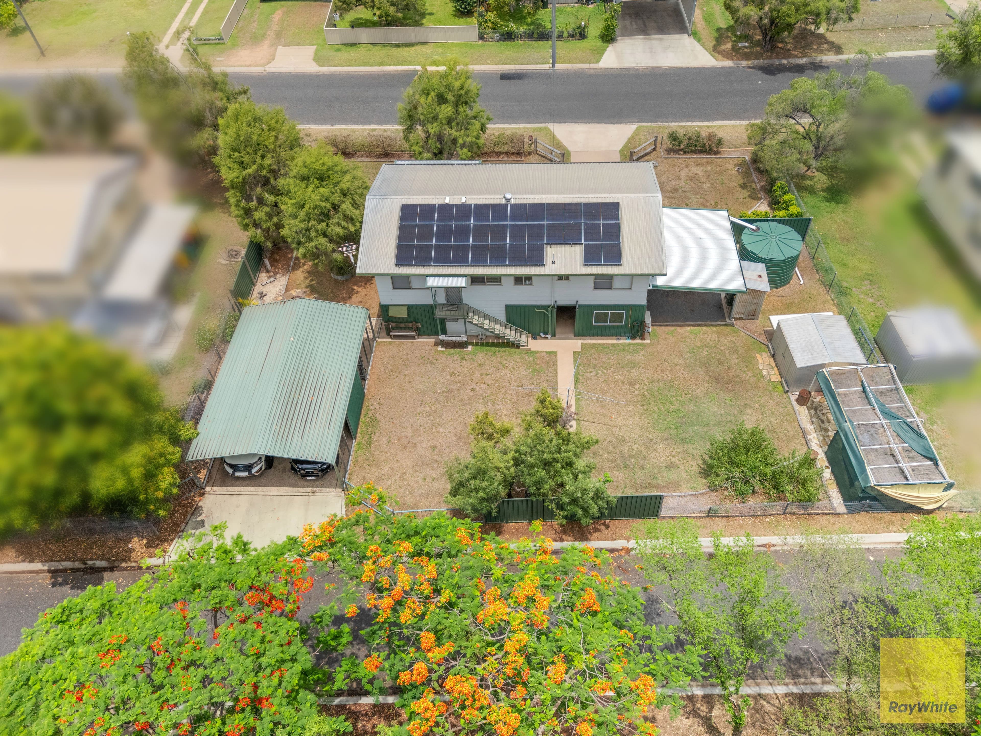 22 Lorraway Street, Emerald QLD 4720, Emerald - Thumbnail 2