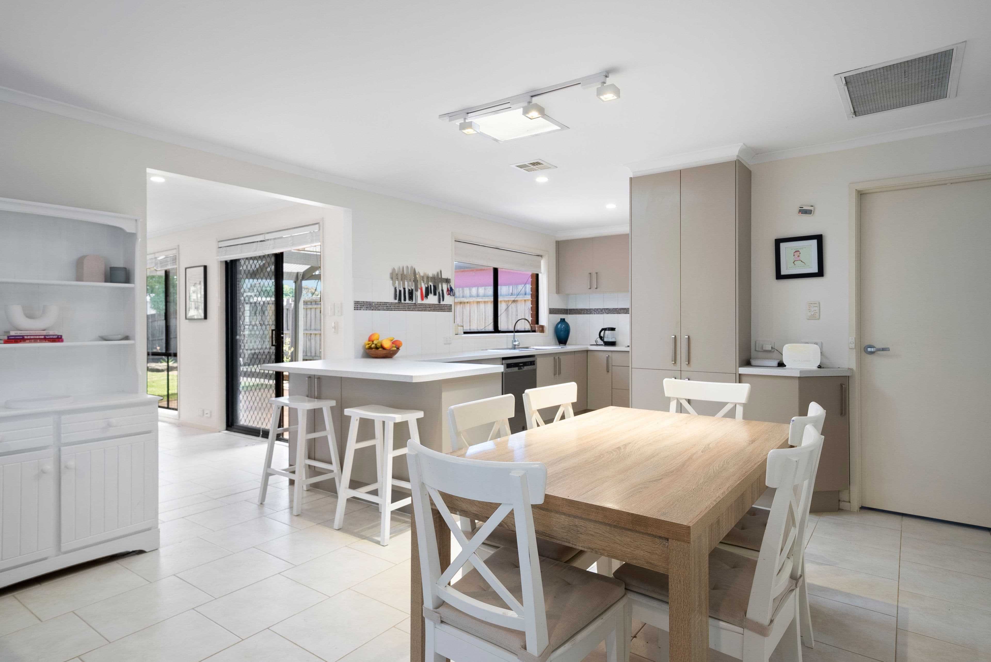 185 Windermere Drive, Ferntree Gully VIC 3156, Ferntree Gully - Thumbnail 4