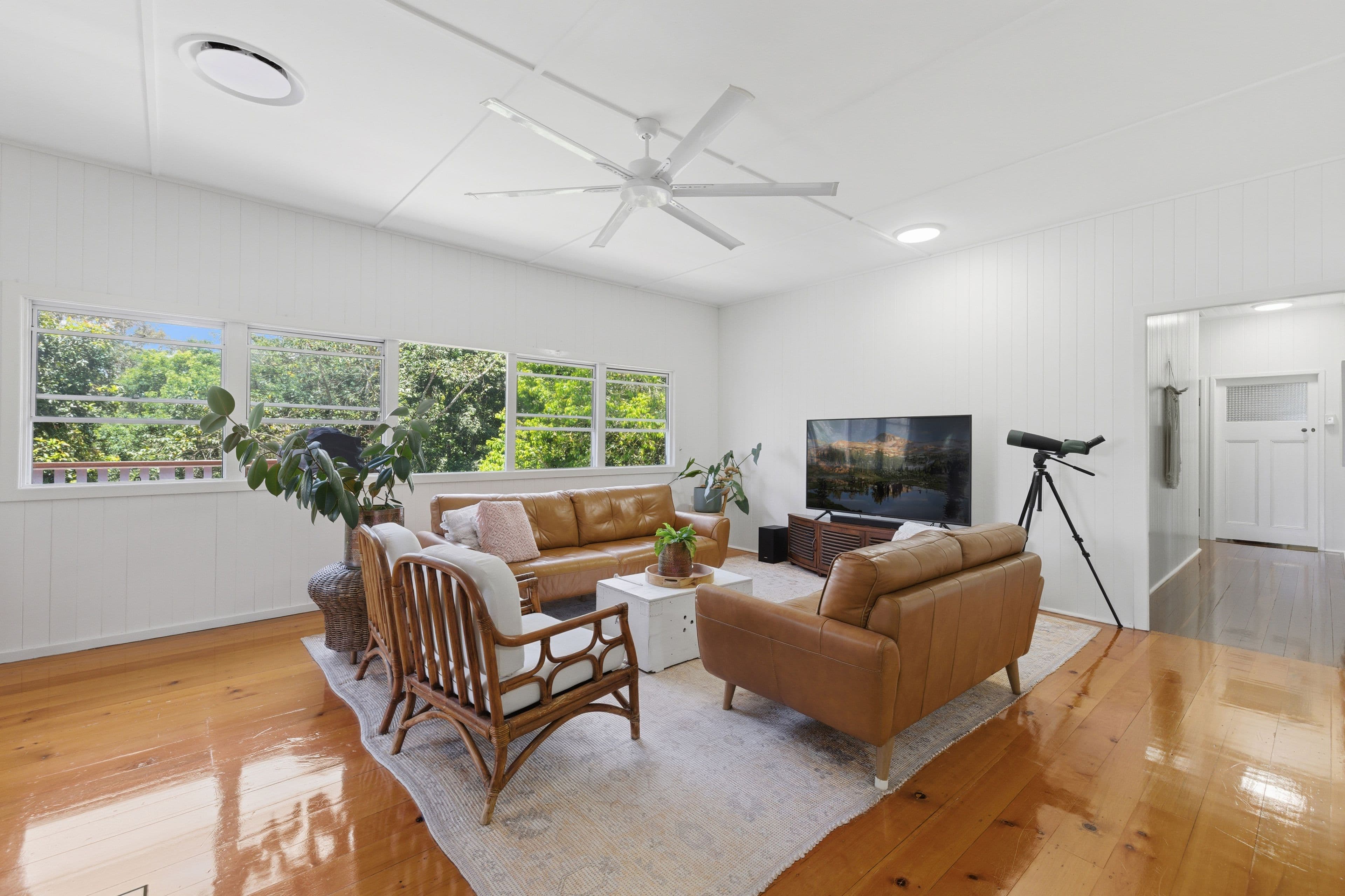 138-140 Panorama Drive, Rosemount QLD 4560, Rosemount - Thumbnail 2