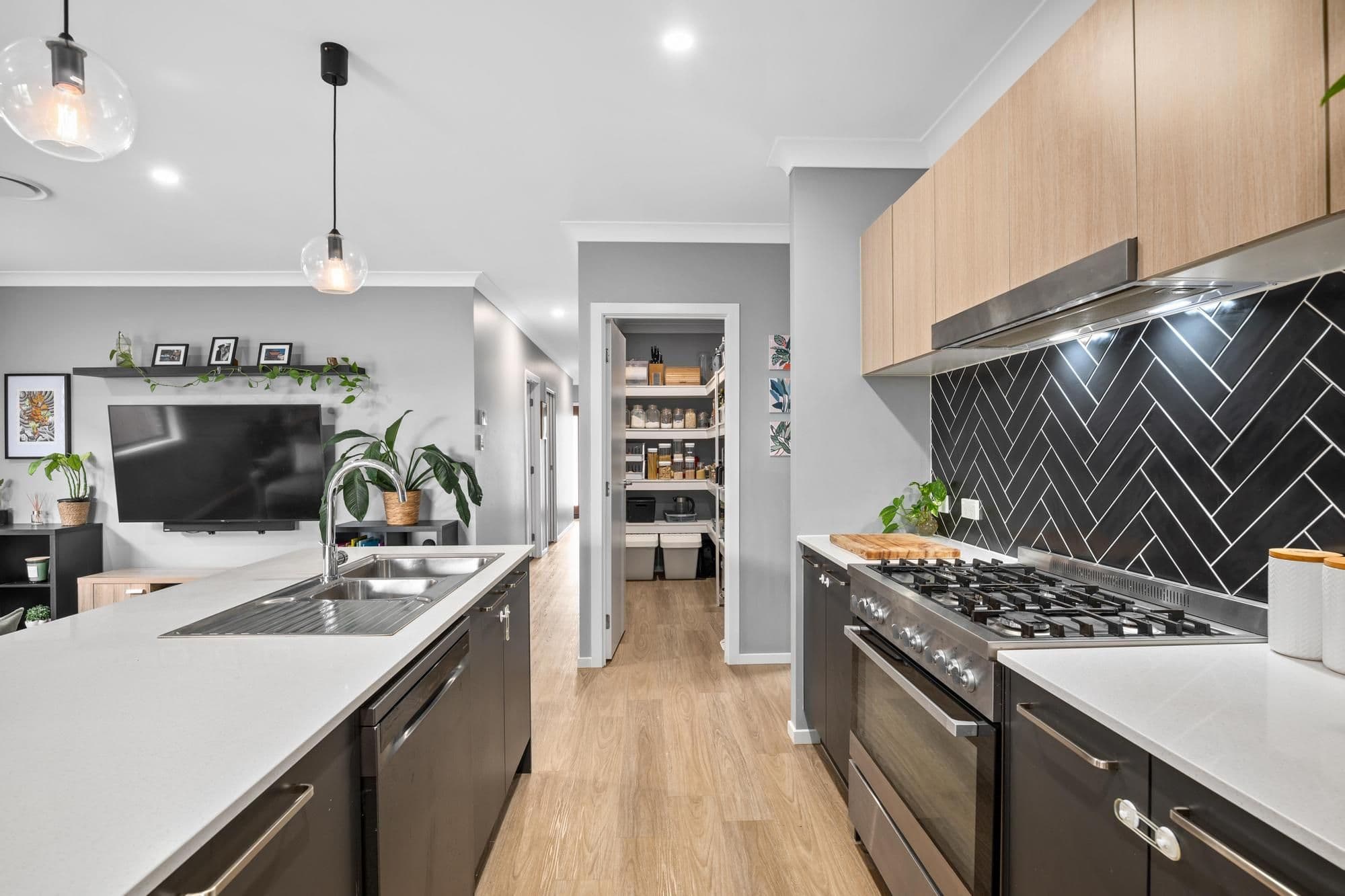 29 Johnson Circuit, Ripley QLD 4306, Ripley - Thumbnail 2