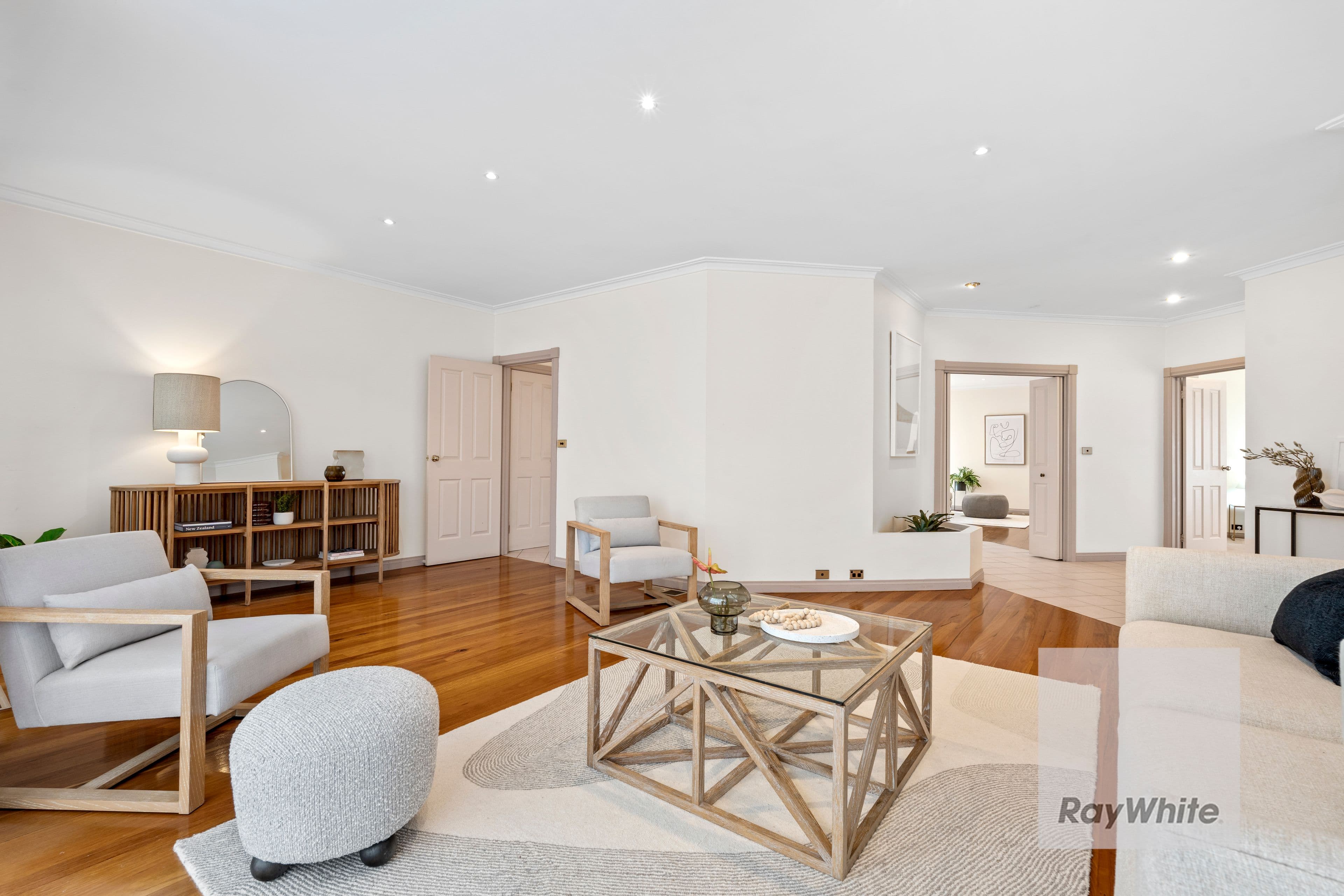 6 Hutchins Circuit, Bundoora VIC 3083, Bundoora - Thumbnail 3